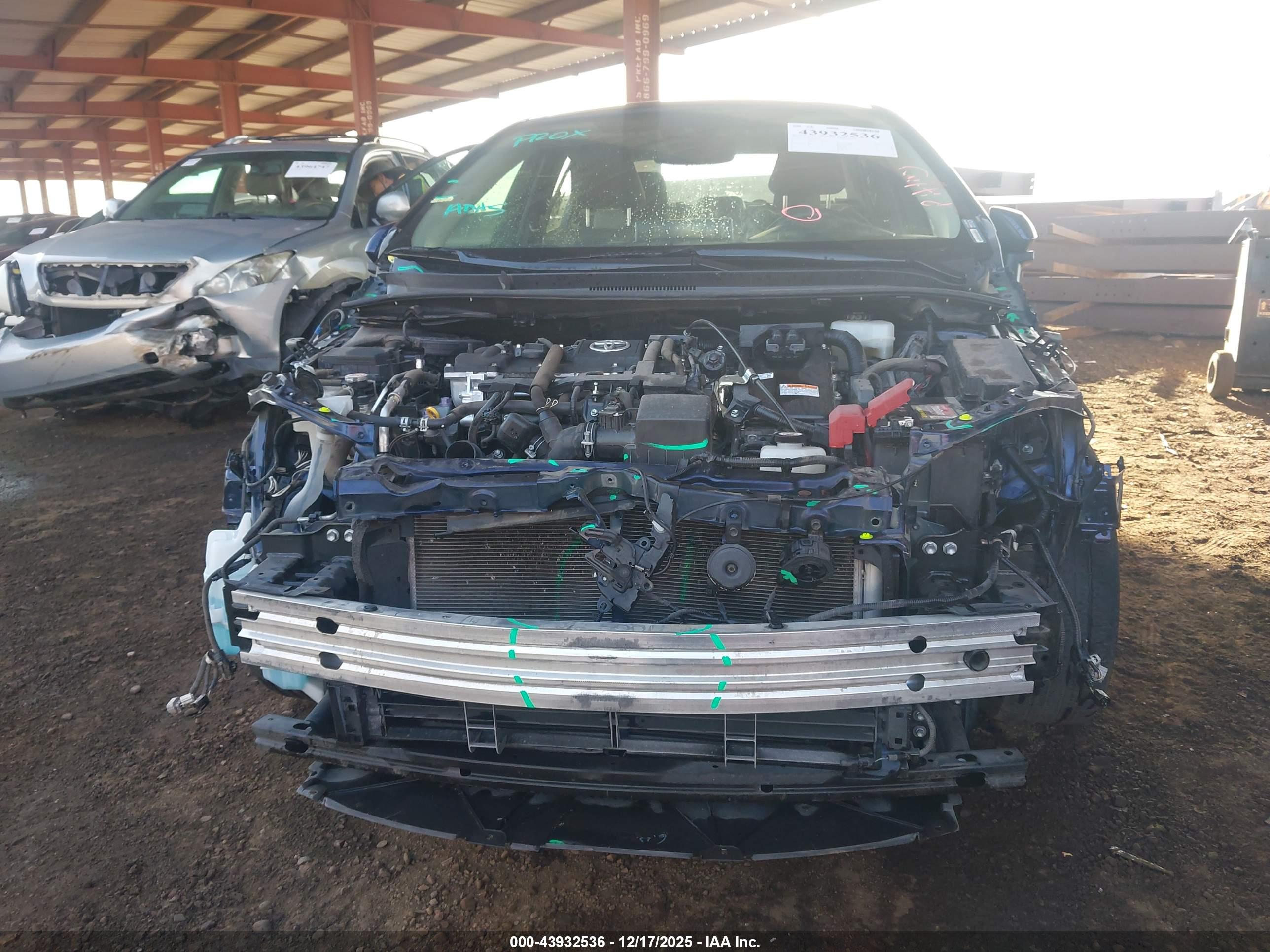 TOYOTA COROLLA image 6