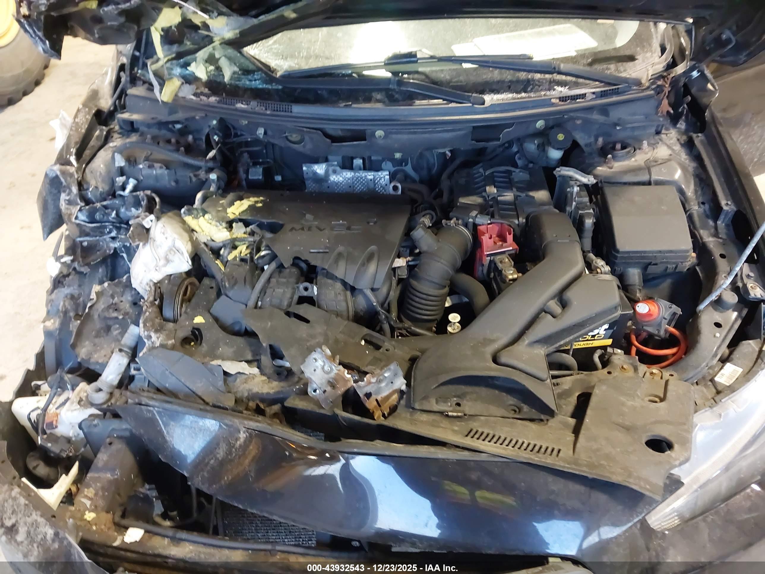 MITSUBISHI LANCER image 10
