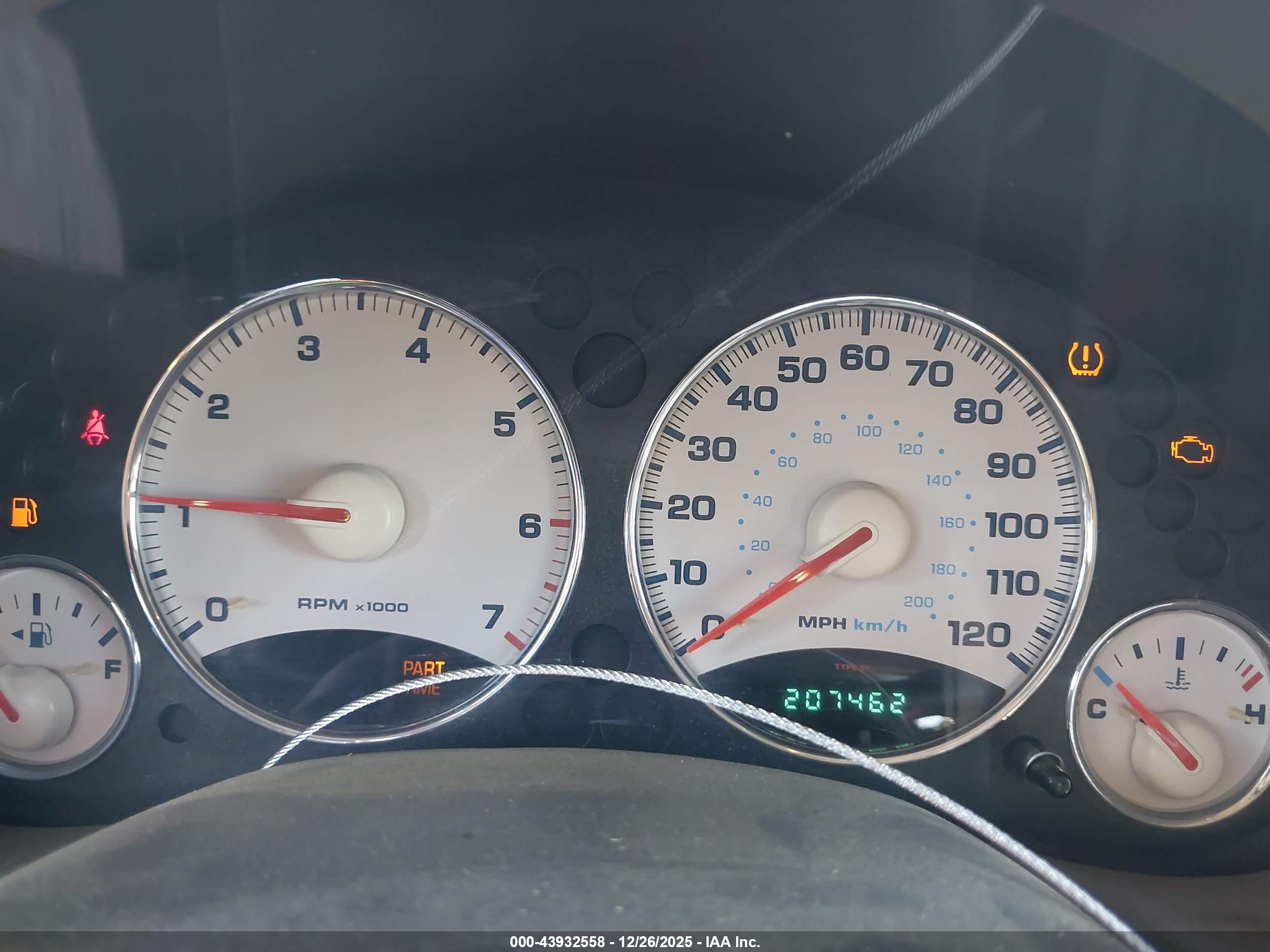 JEEP LIBERTY image 7