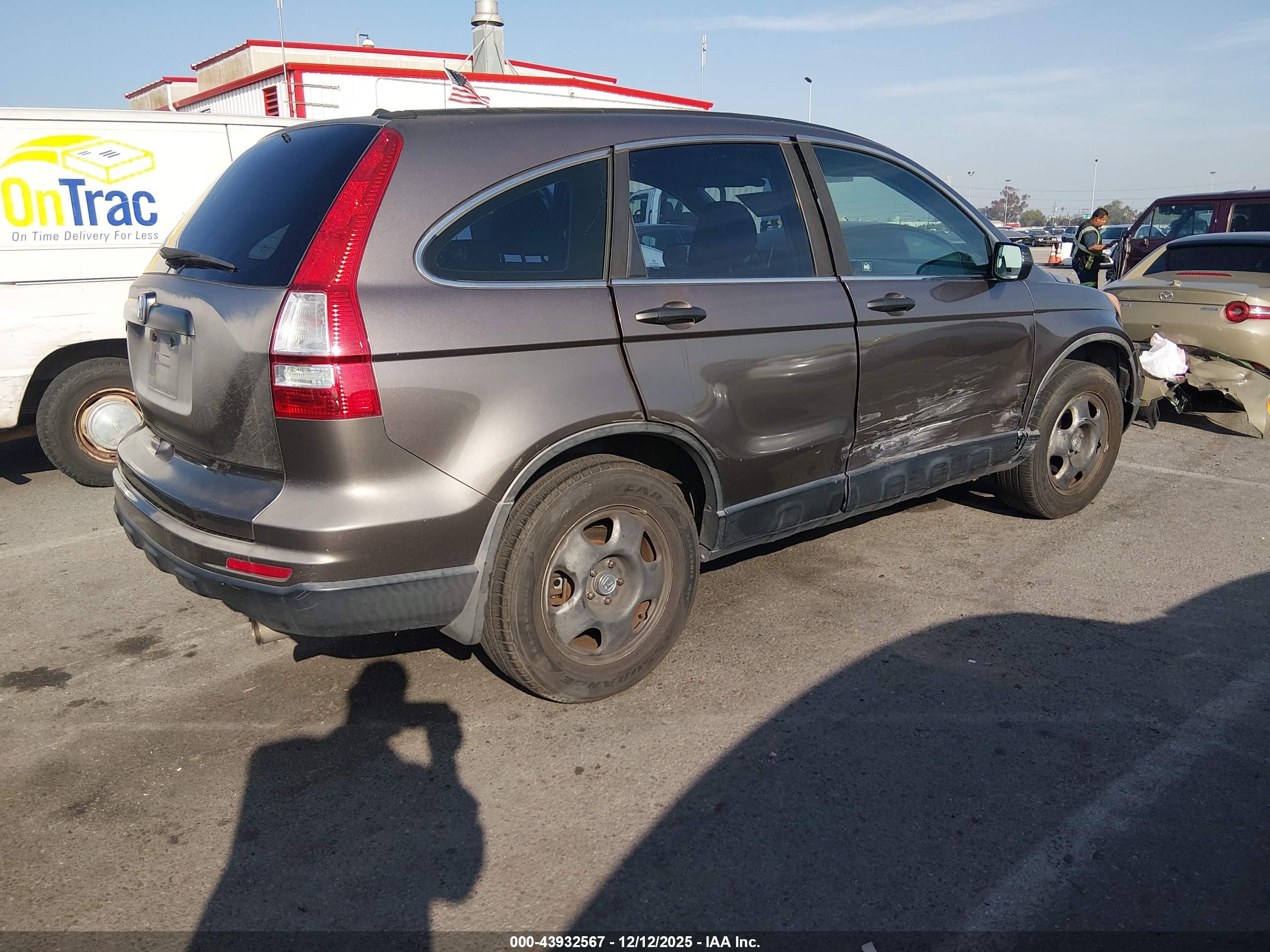 HONDA CR-V image 4