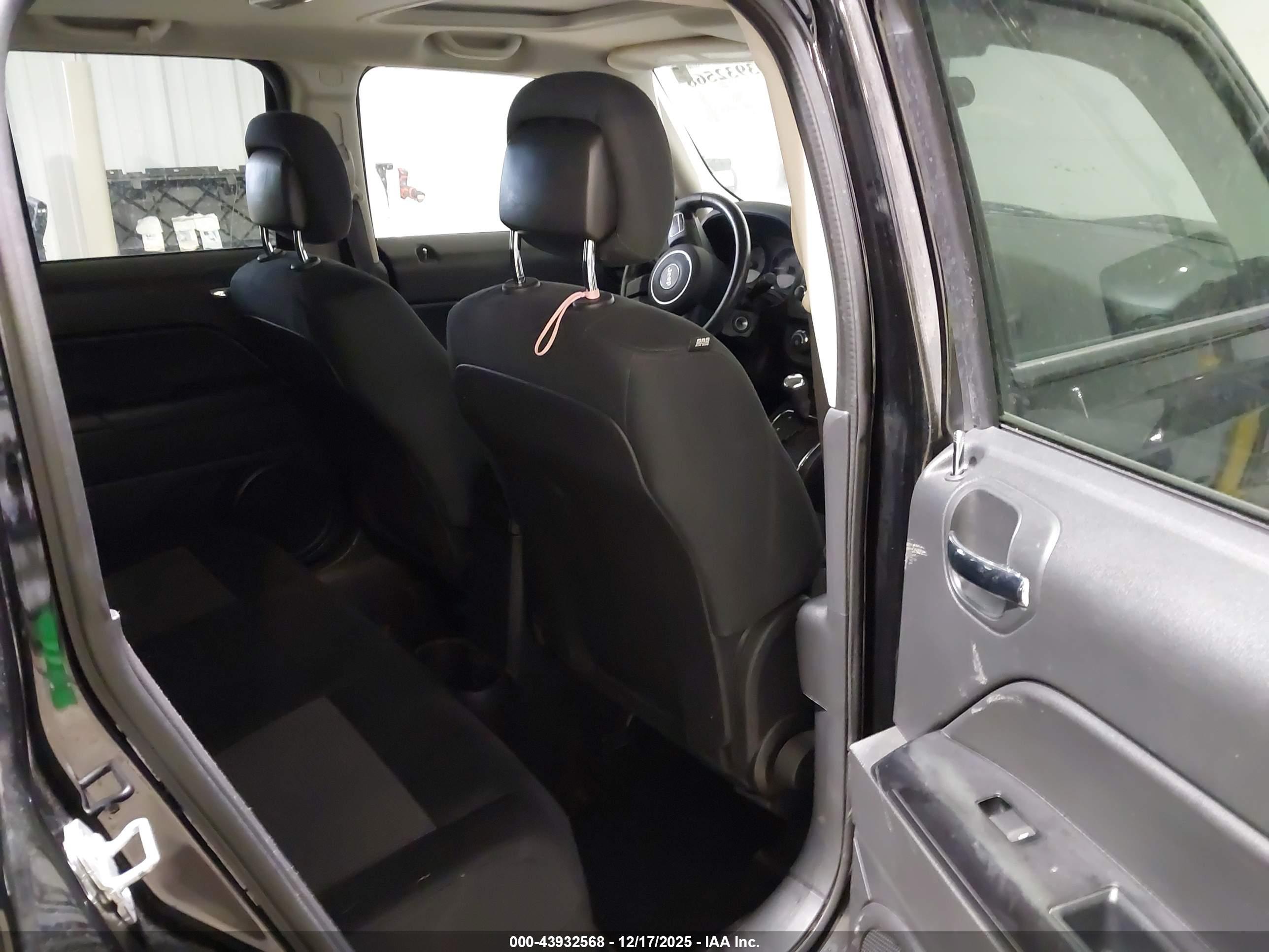 JEEP PATRIOT image 8