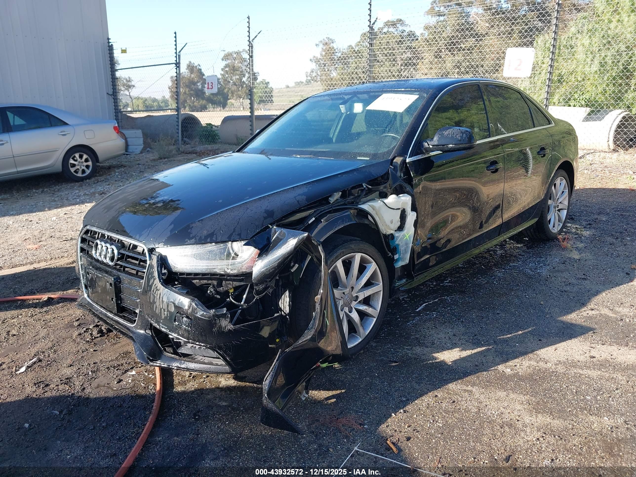 AUDI A4 image 2
