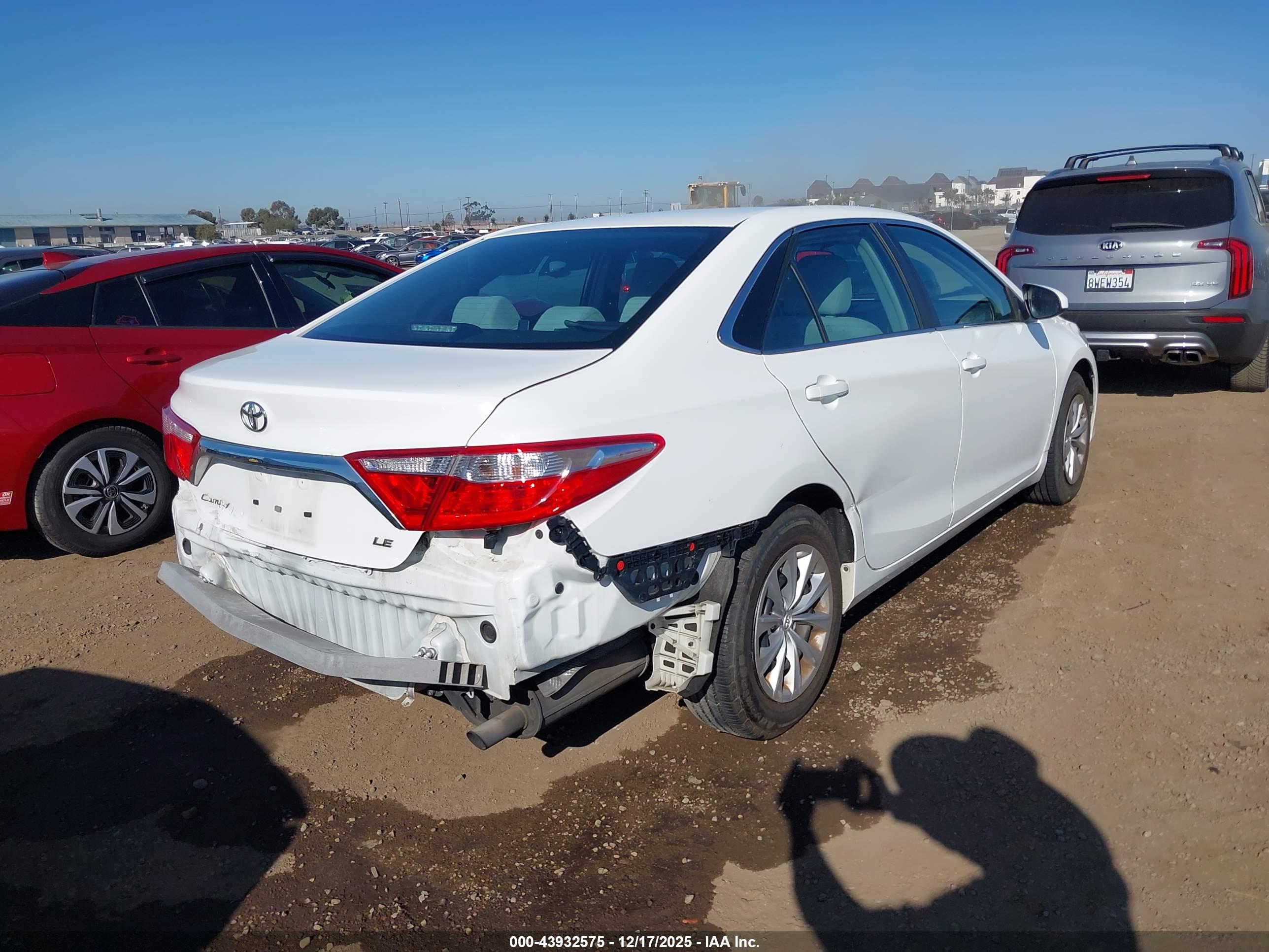 TOYOTA CAMRY image 4
