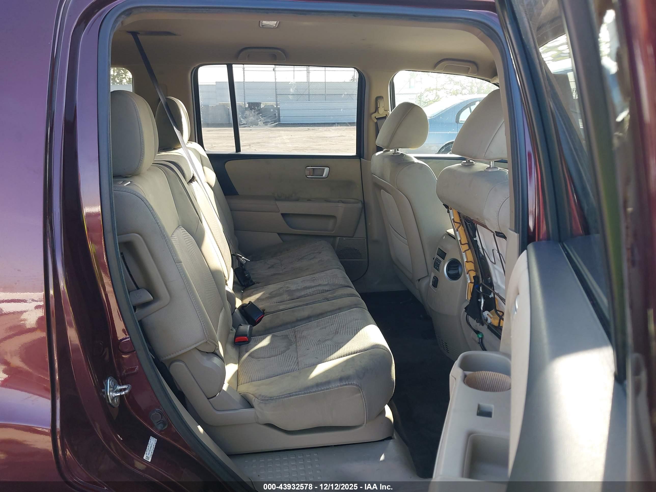 HONDA PILOT image 8