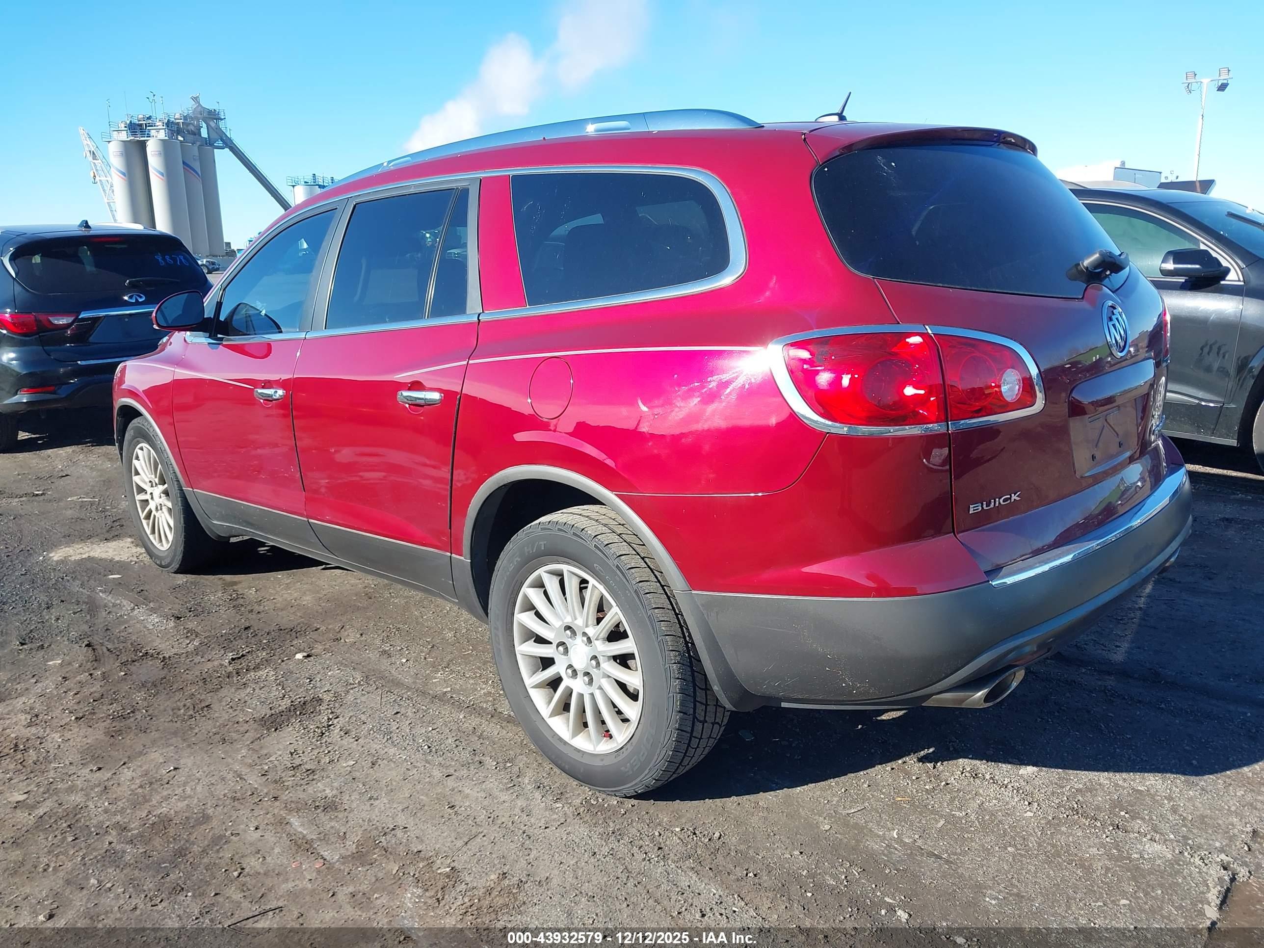 BUICK ENCLAVE image 3