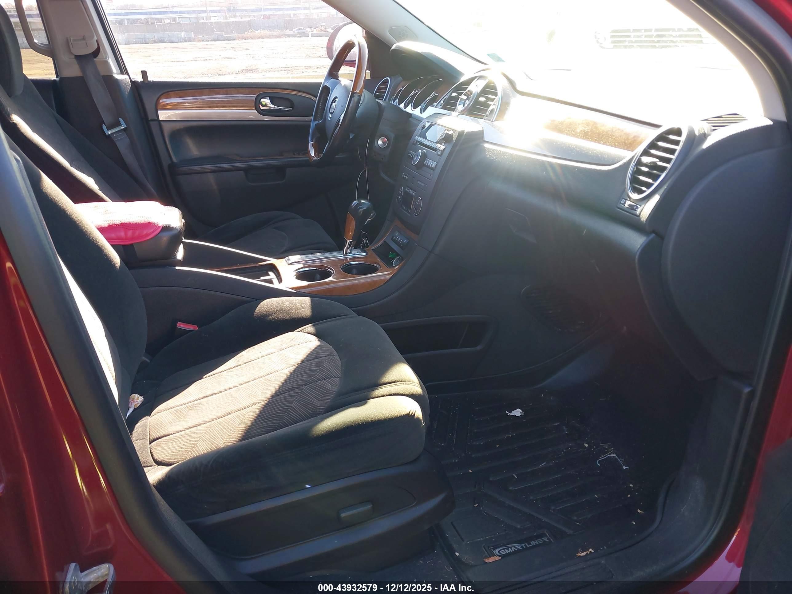 BUICK ENCLAVE image 5