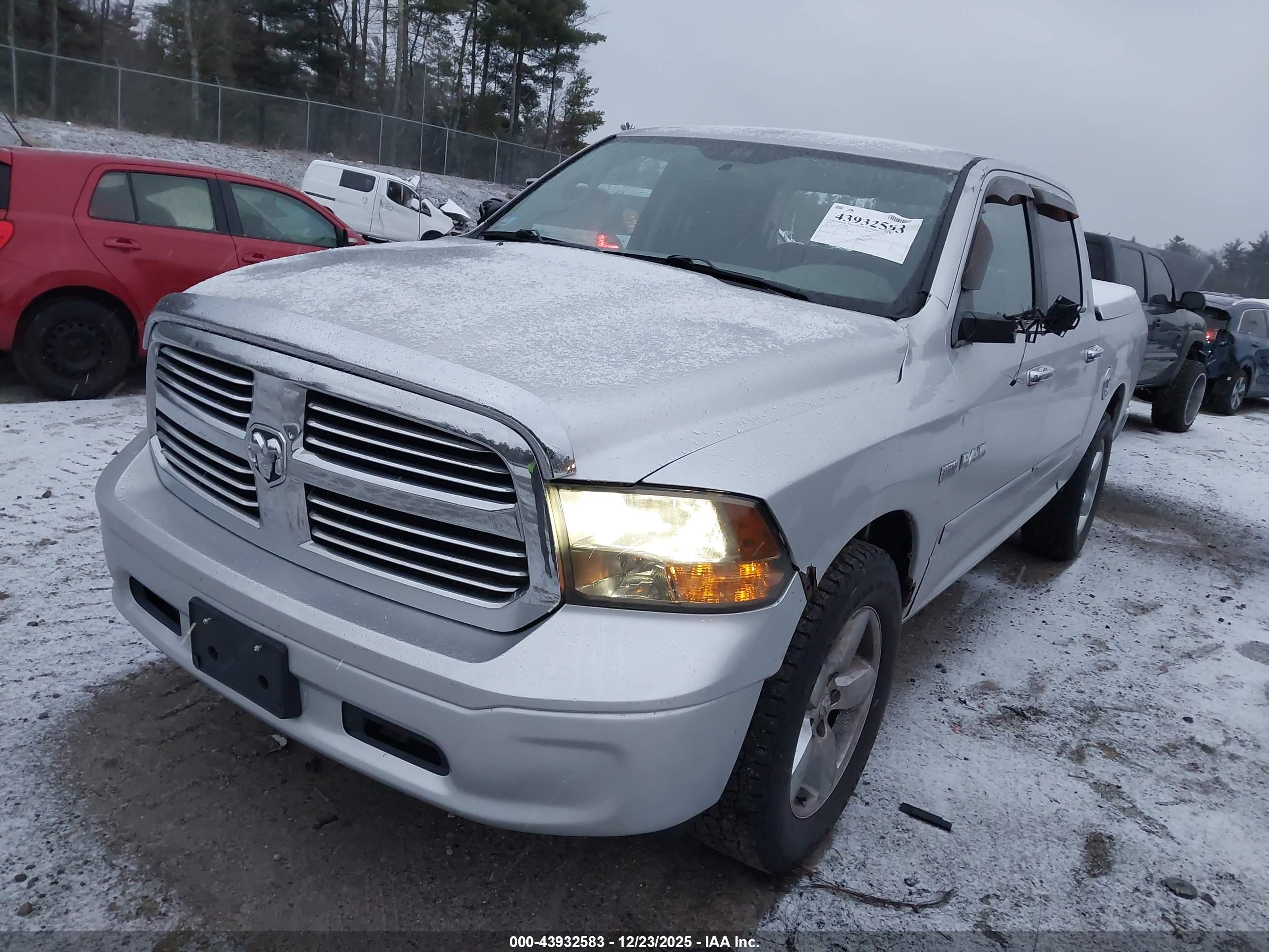 DODGE RAM image 2