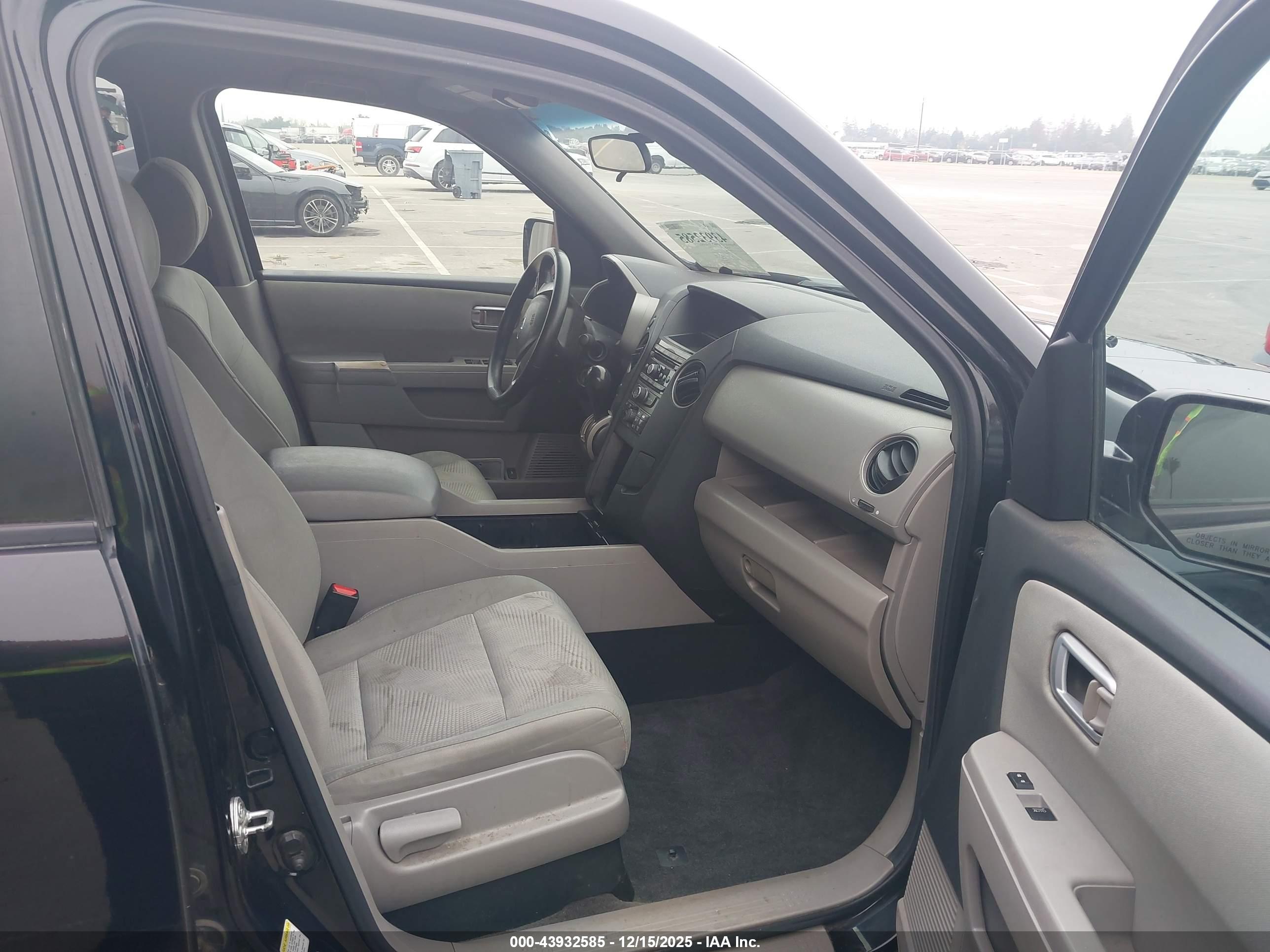 HONDA PILOT image 5