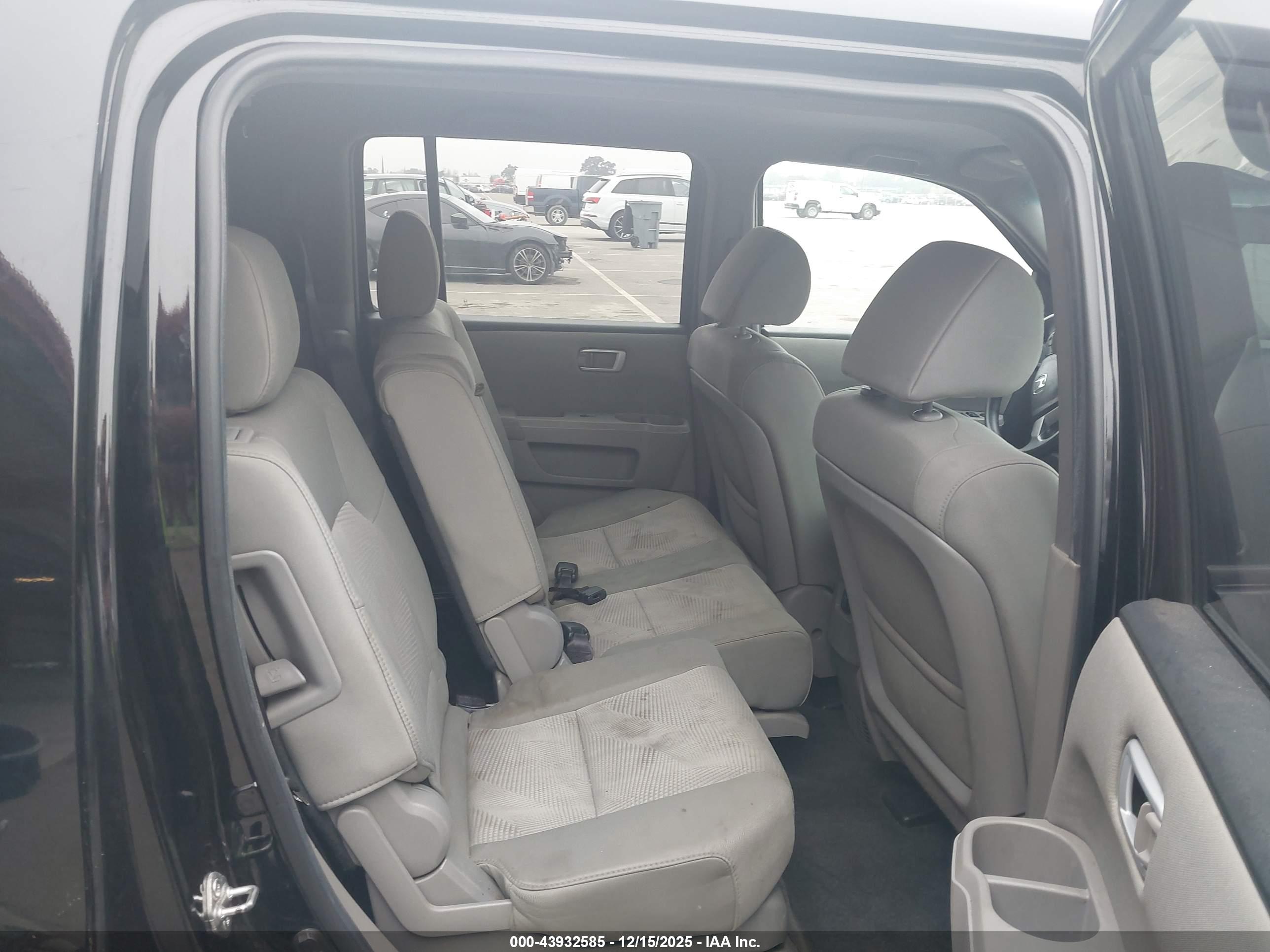 HONDA PILOT image 8