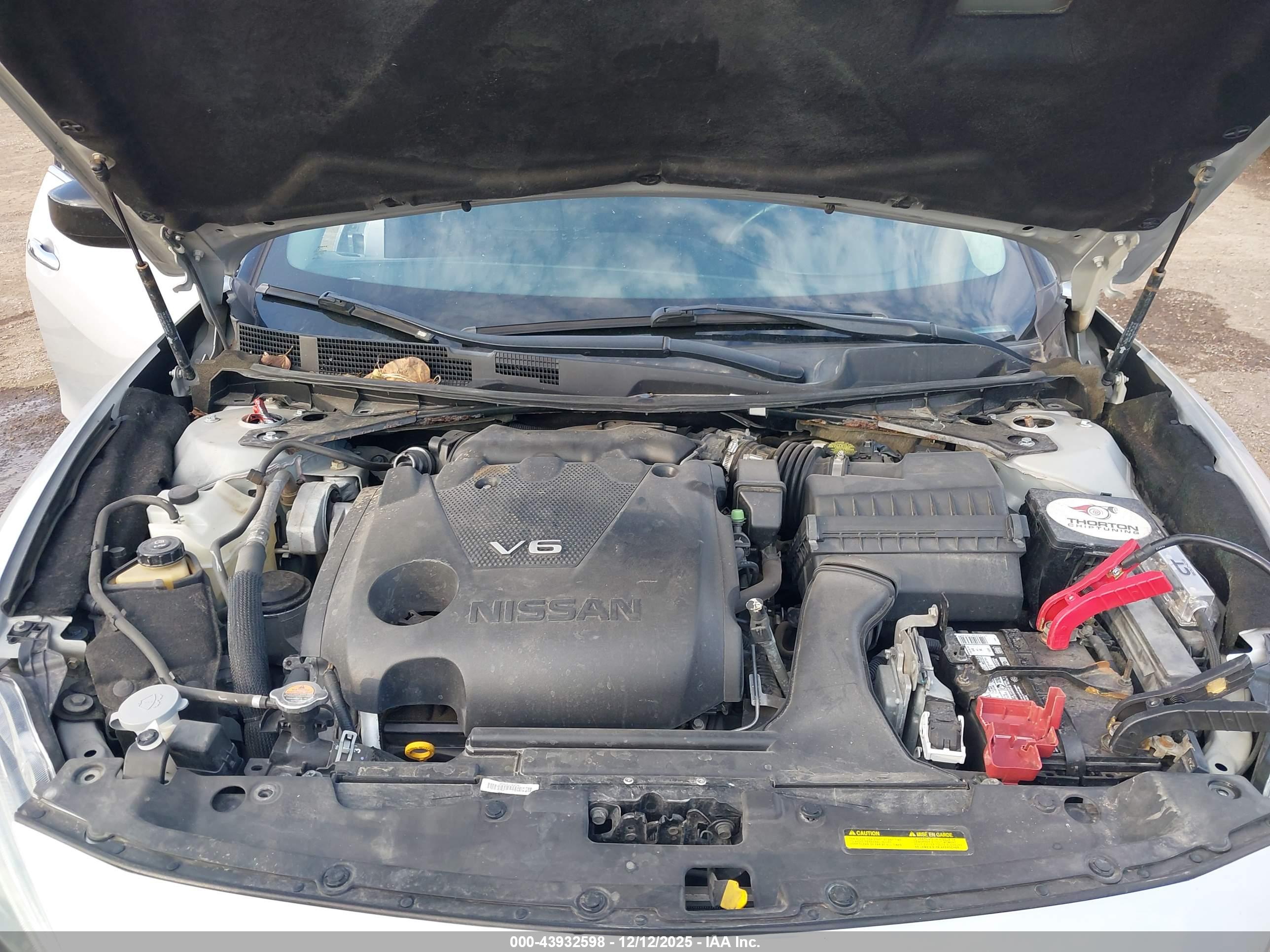 NISSAN MAXIMA image 10