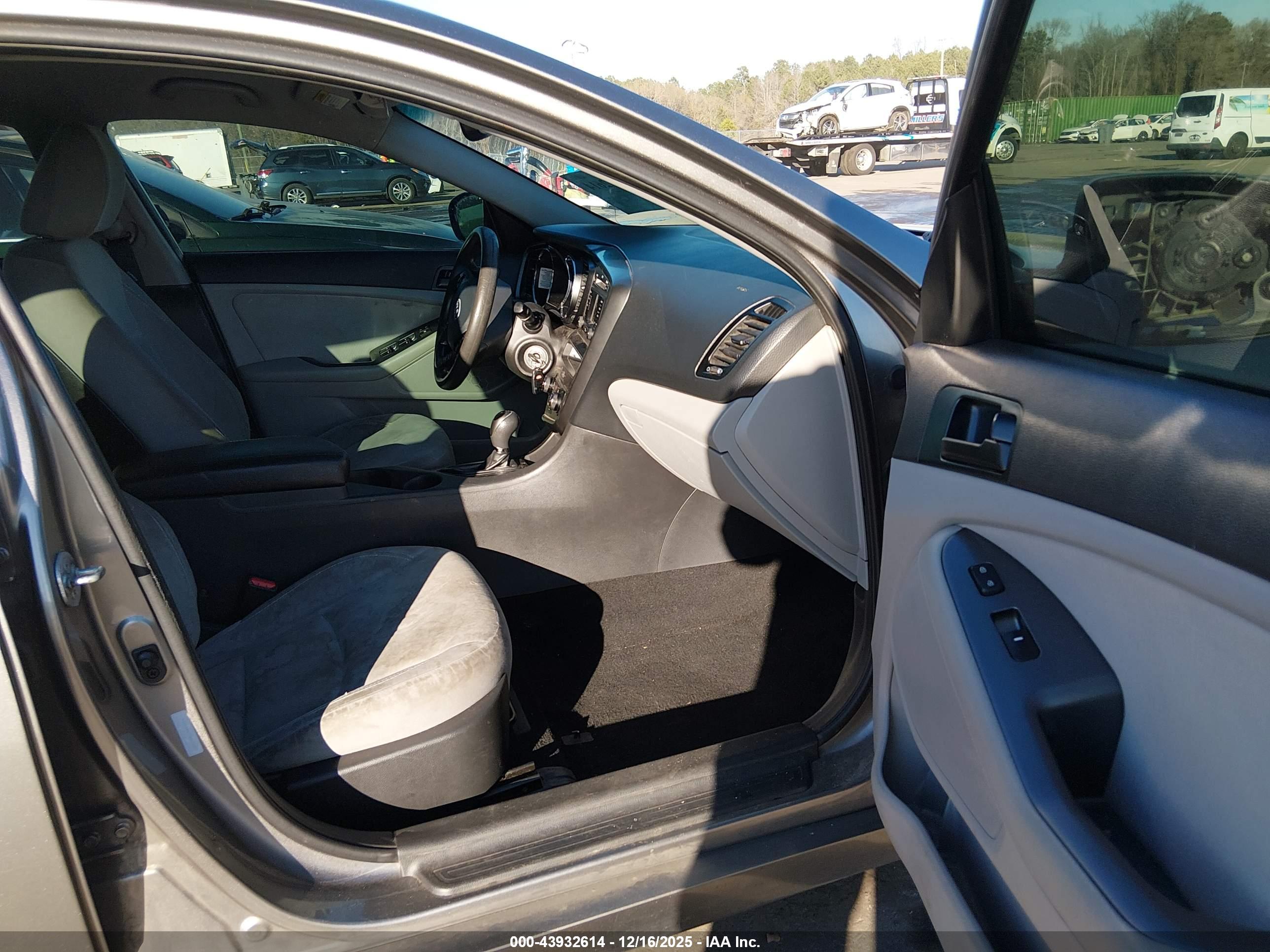 KIA OPTIMA image 5