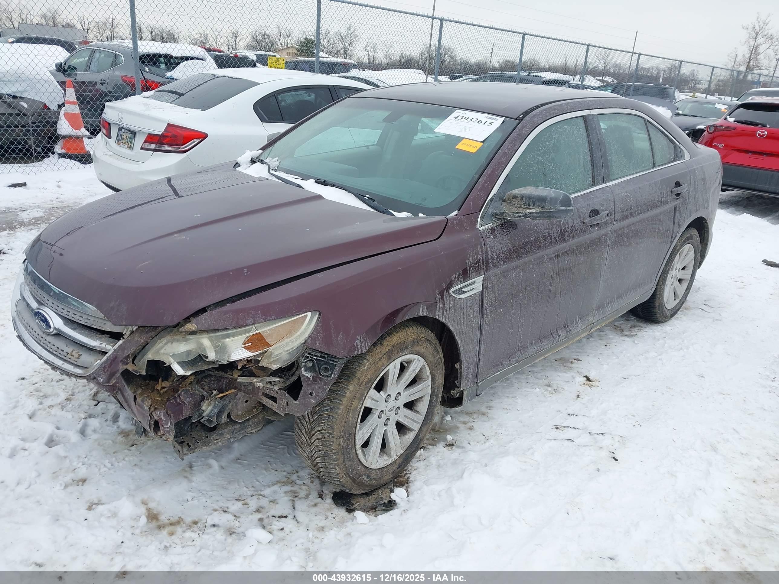 FORD TAURUS image 2