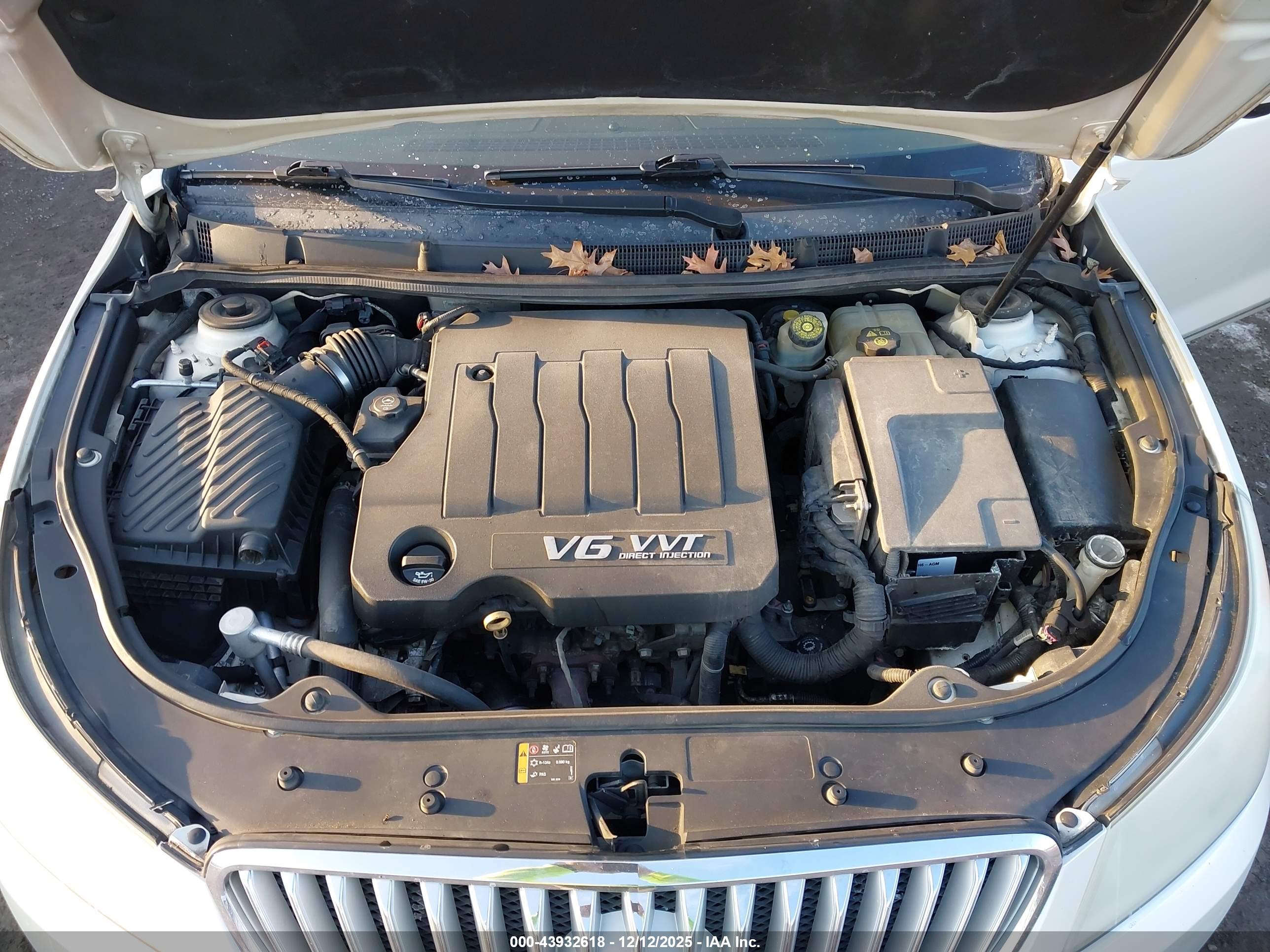 BUICK LACROSSE image 10