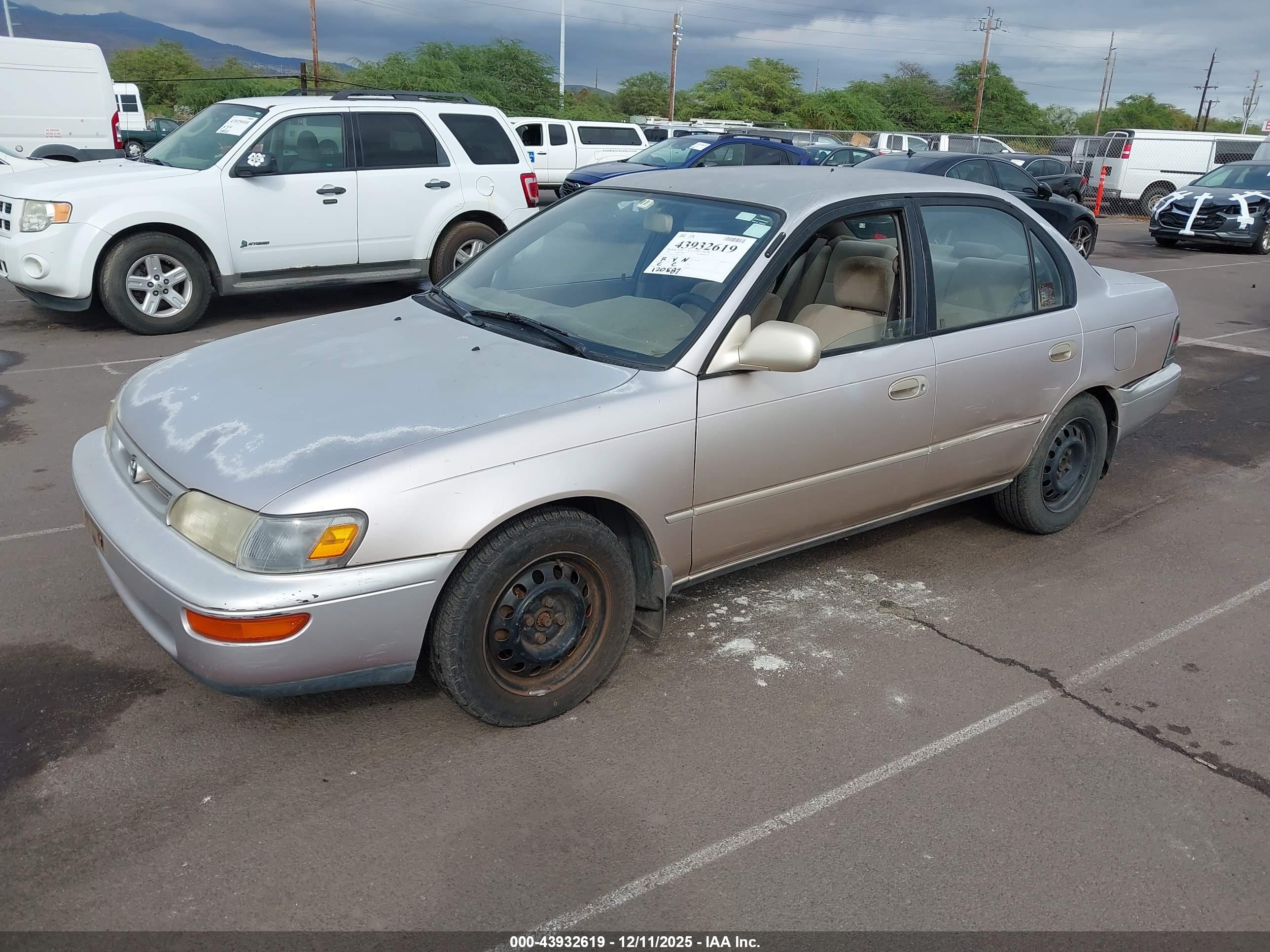TOYOTA COROLLA image 2