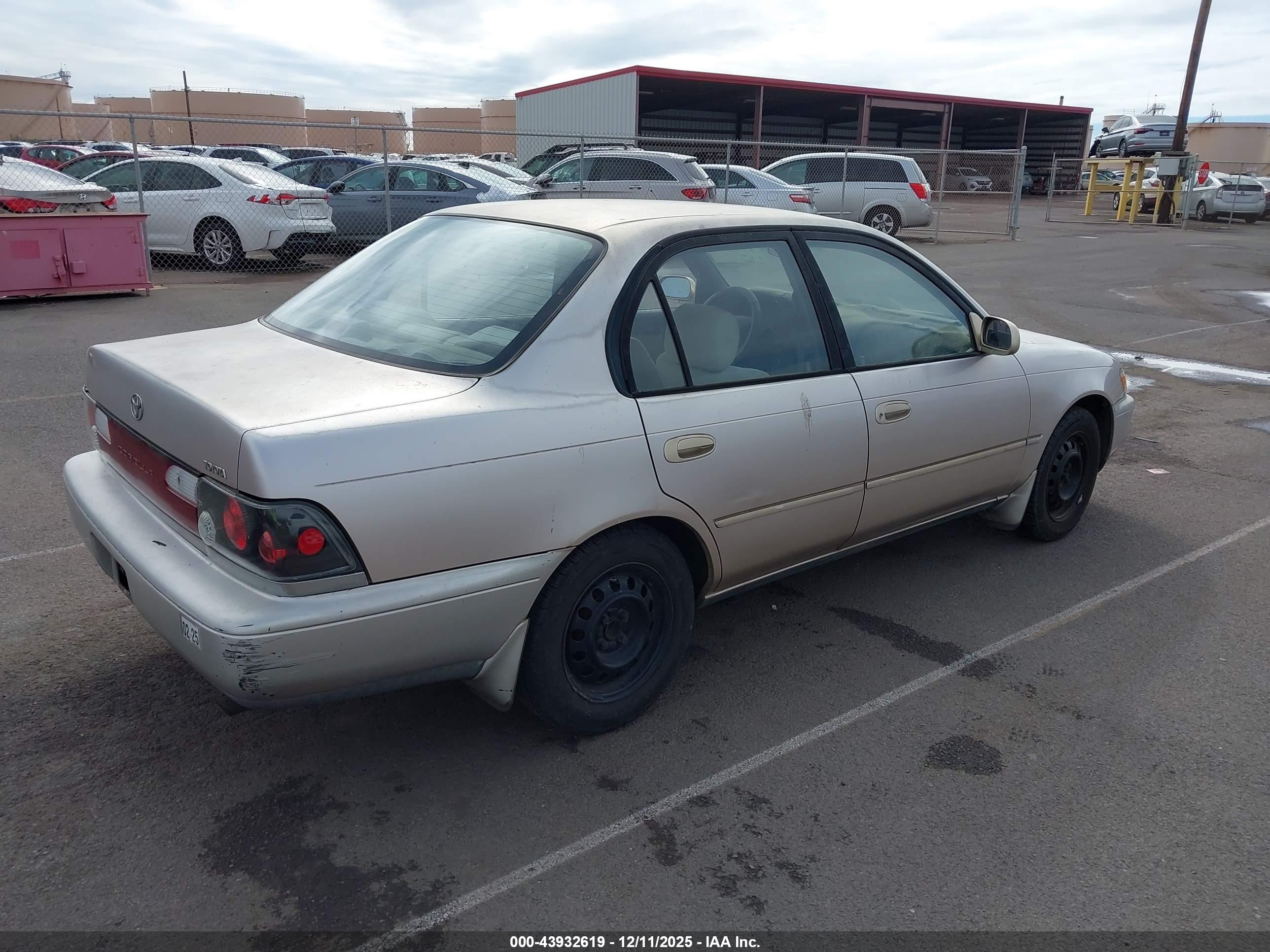 TOYOTA COROLLA image 4