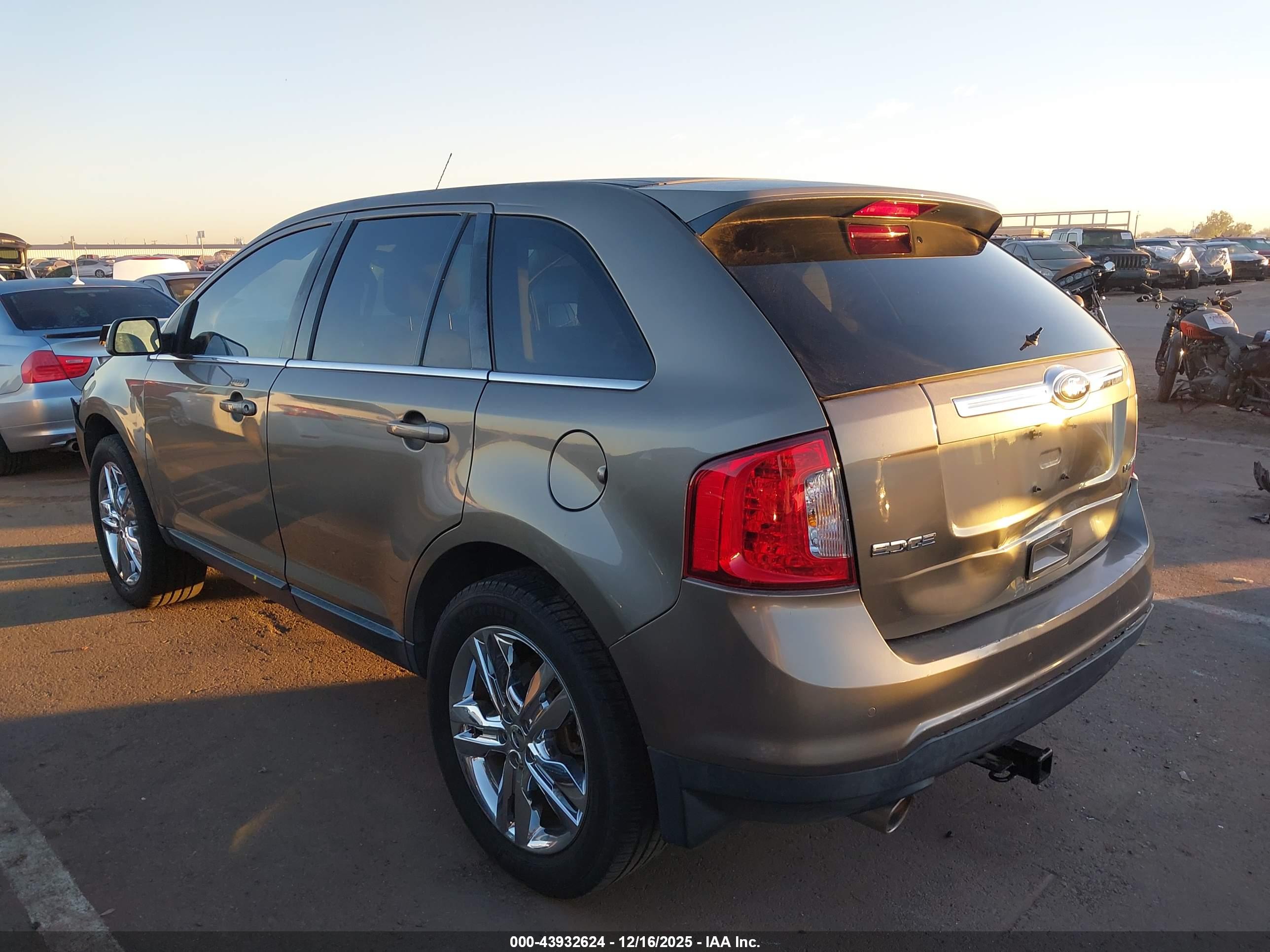 FORD EDGE image 3