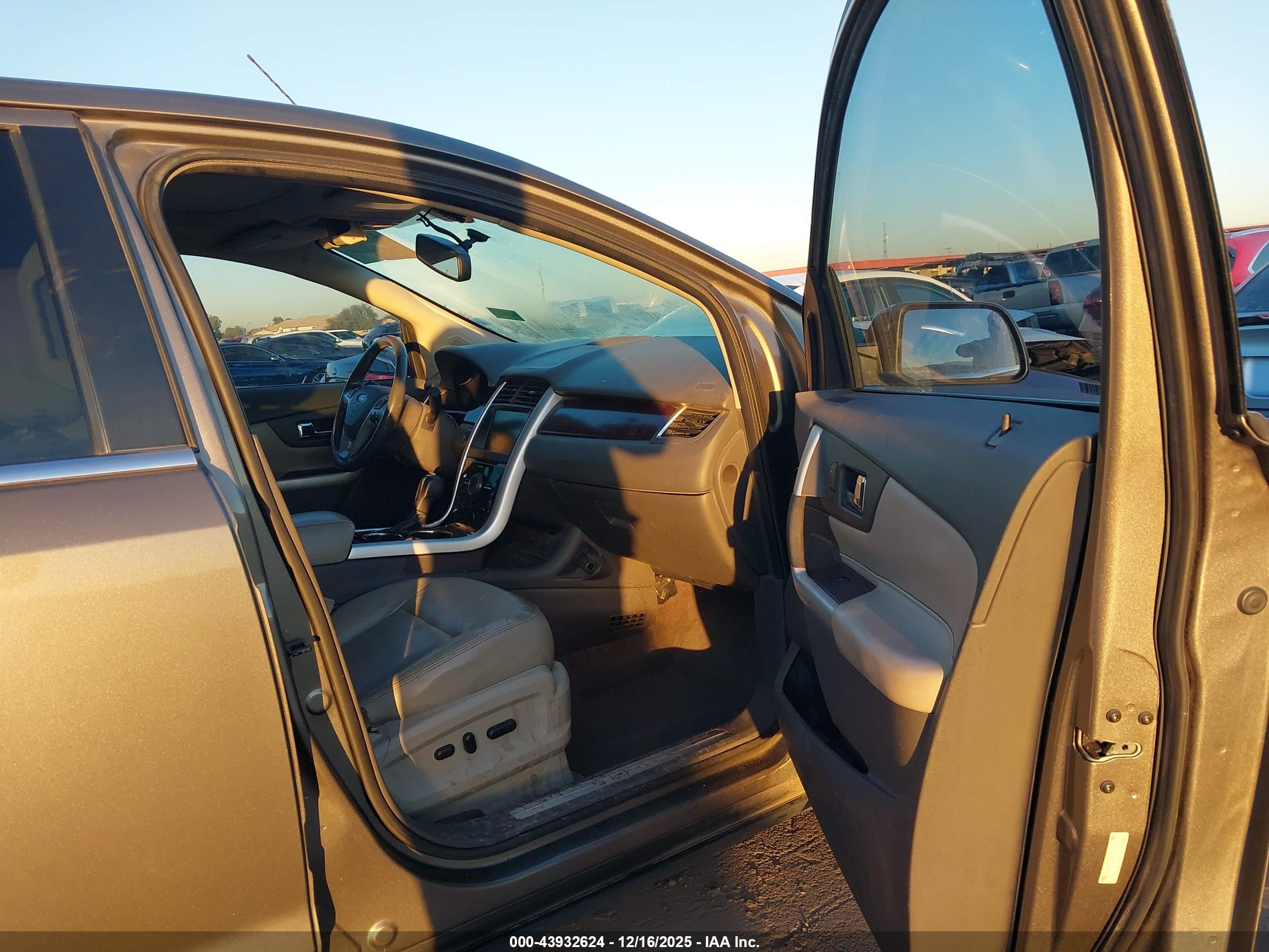 FORD EDGE image 5