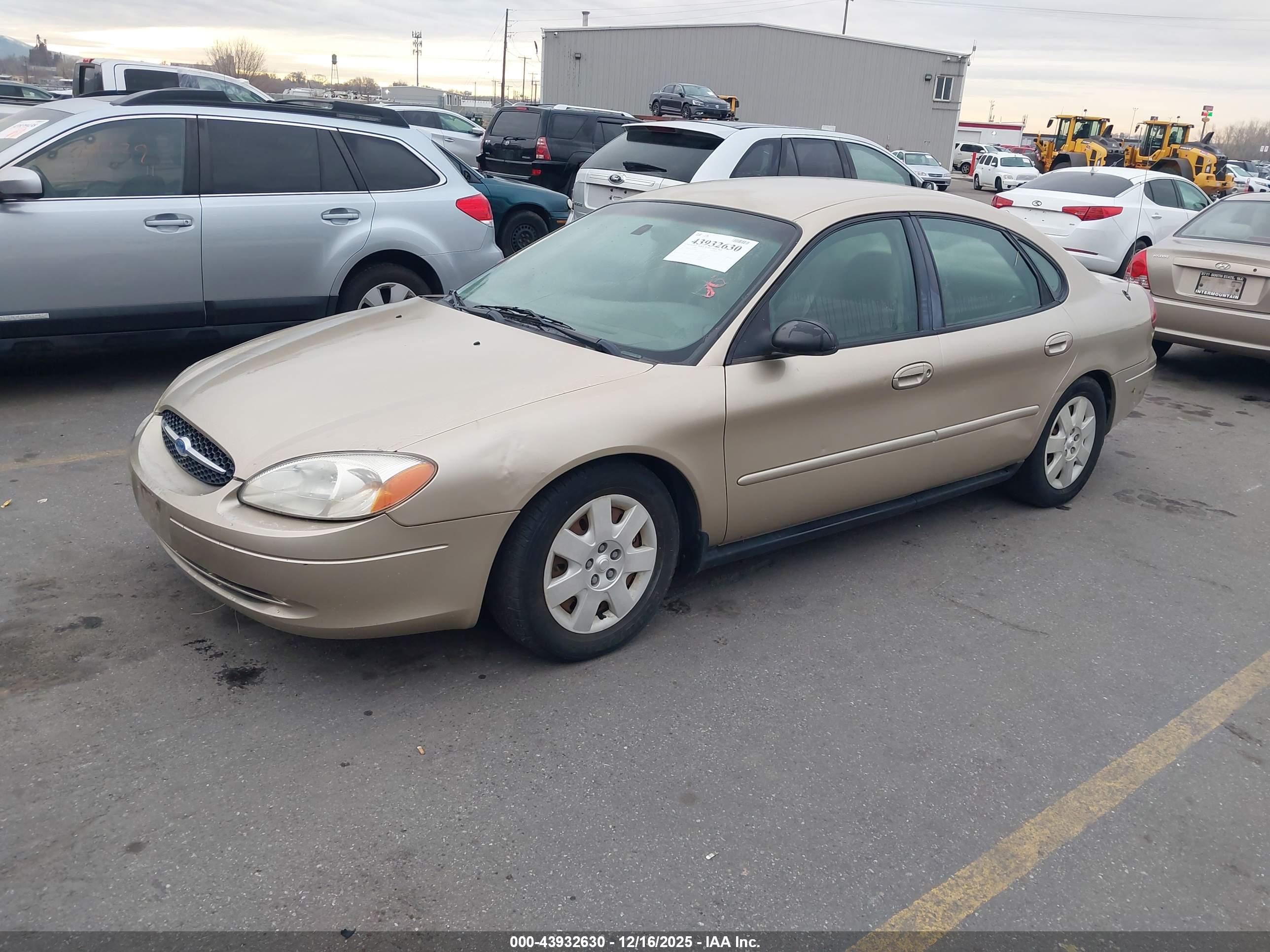 FORD TAURUS image 2