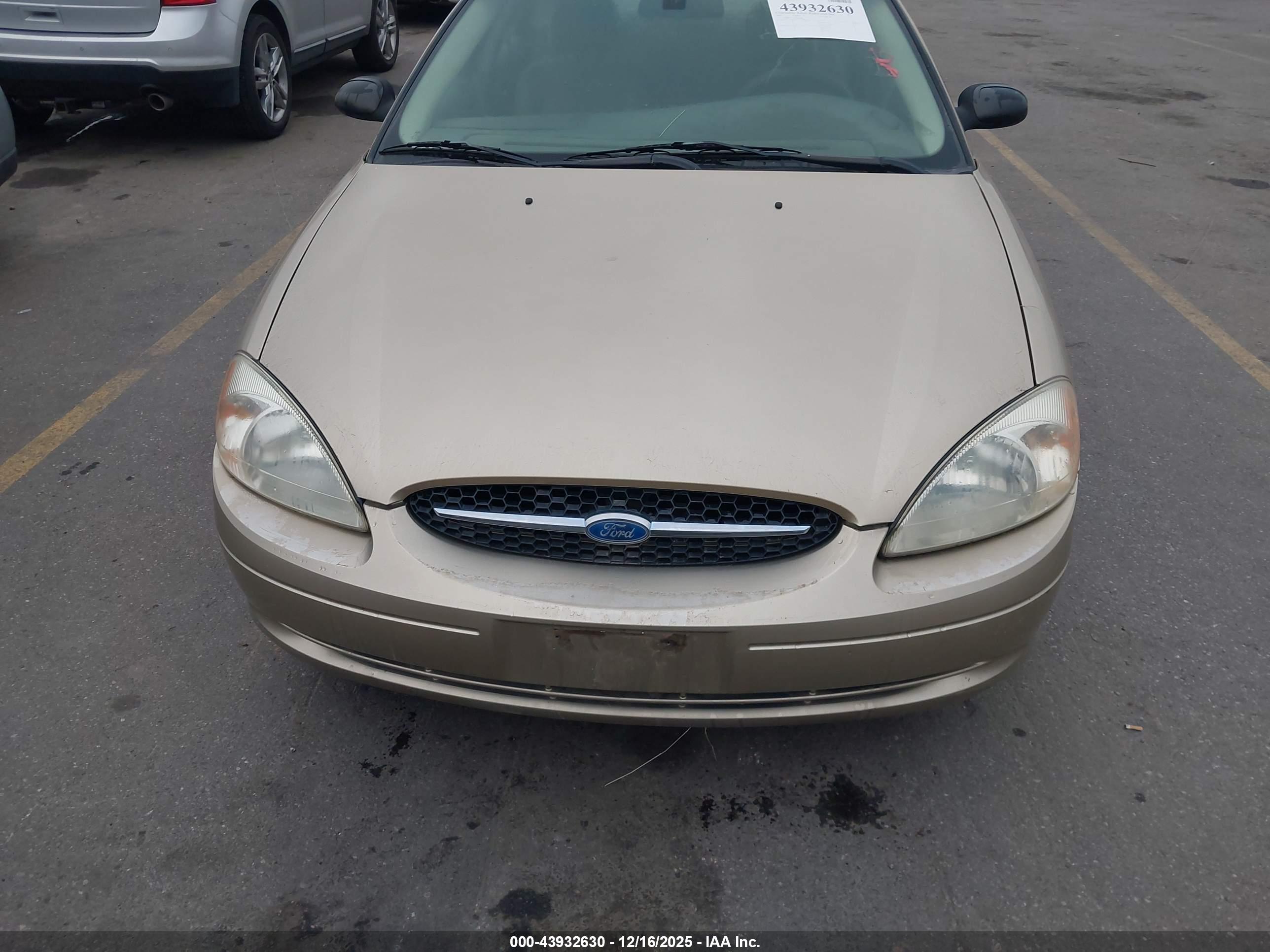 FORD TAURUS image 6
