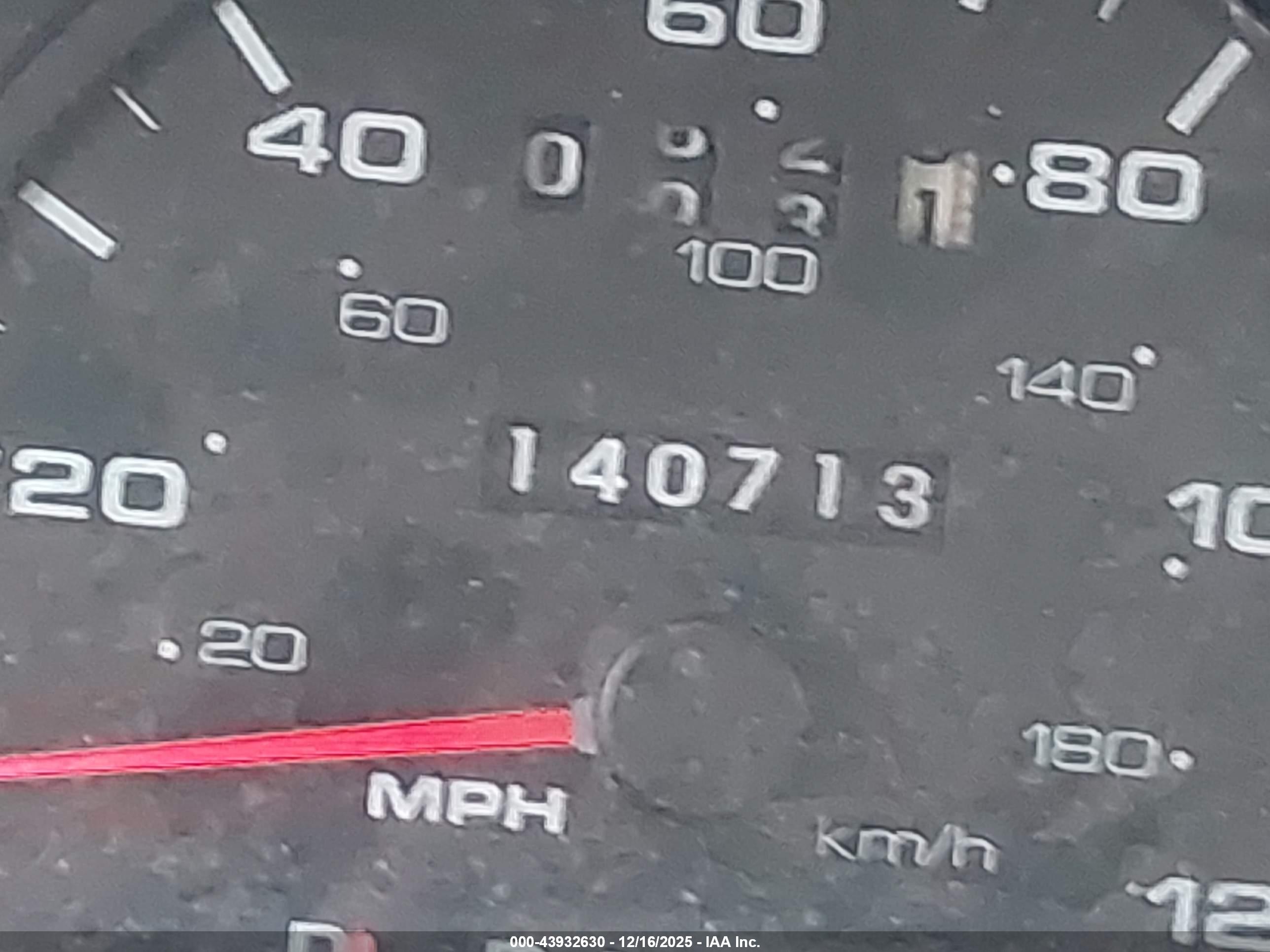 FORD TAURUS image 7