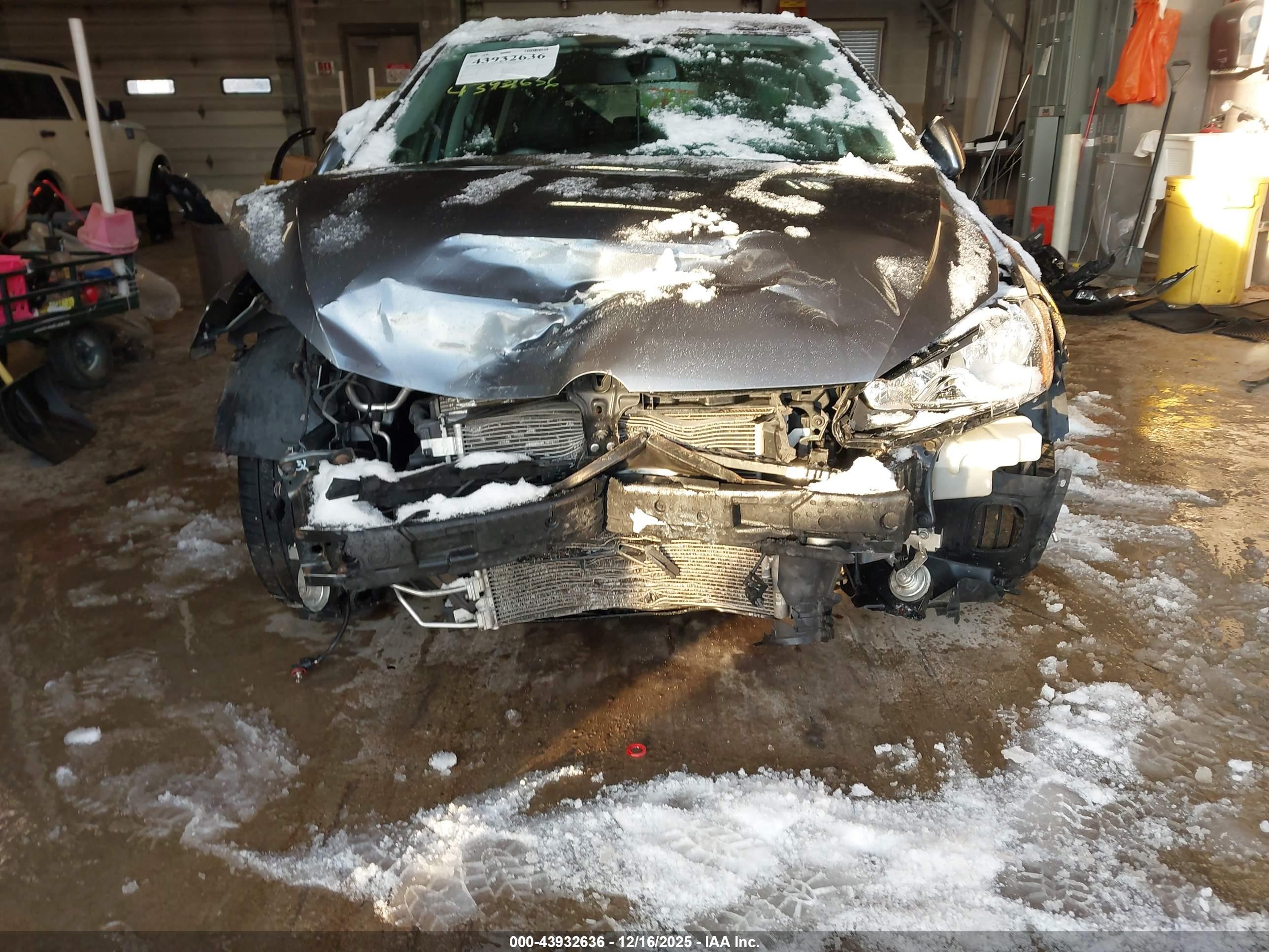 VOLKSWAGEN GOLF image 6