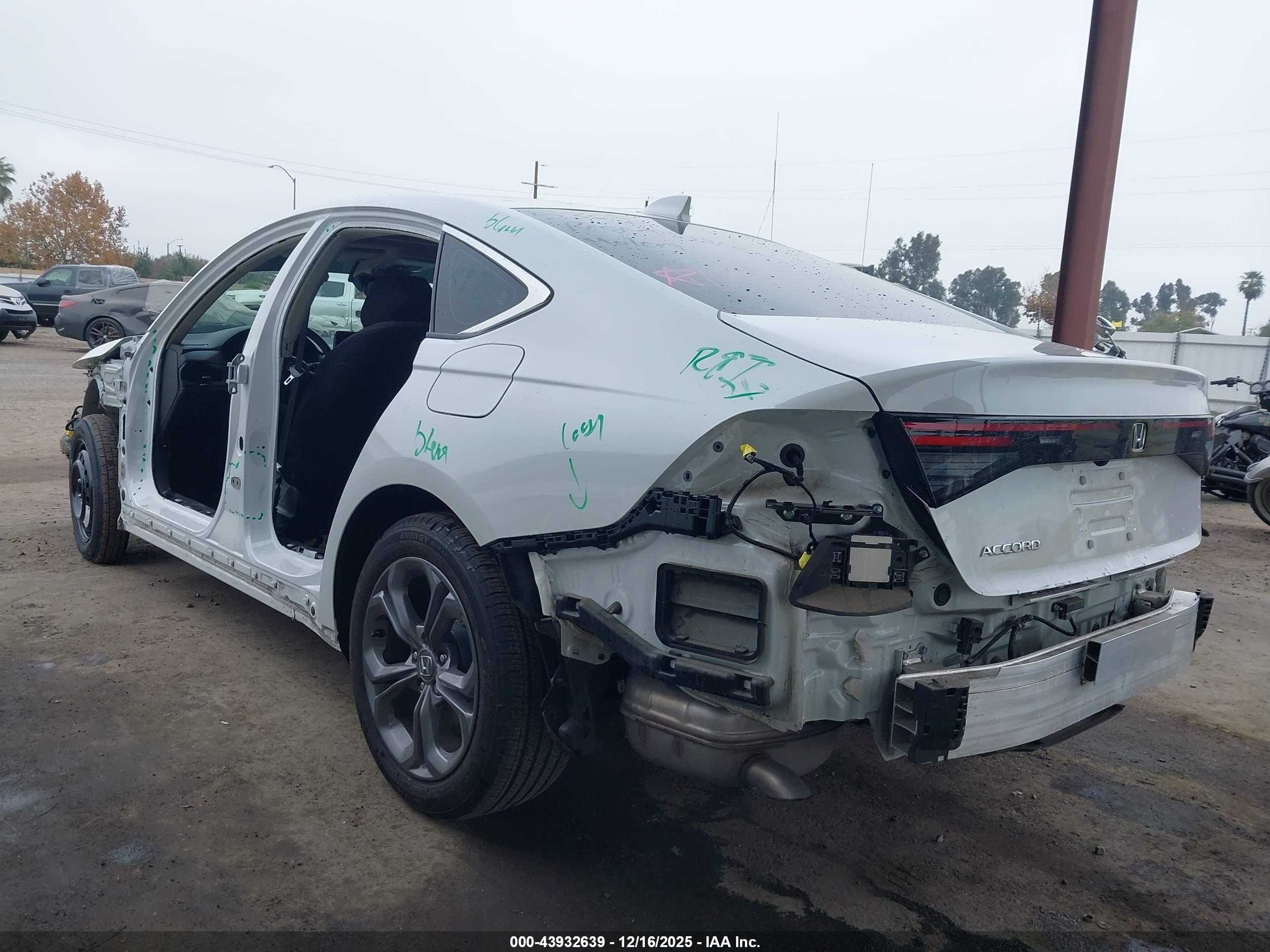 HONDA ACCORD image 3