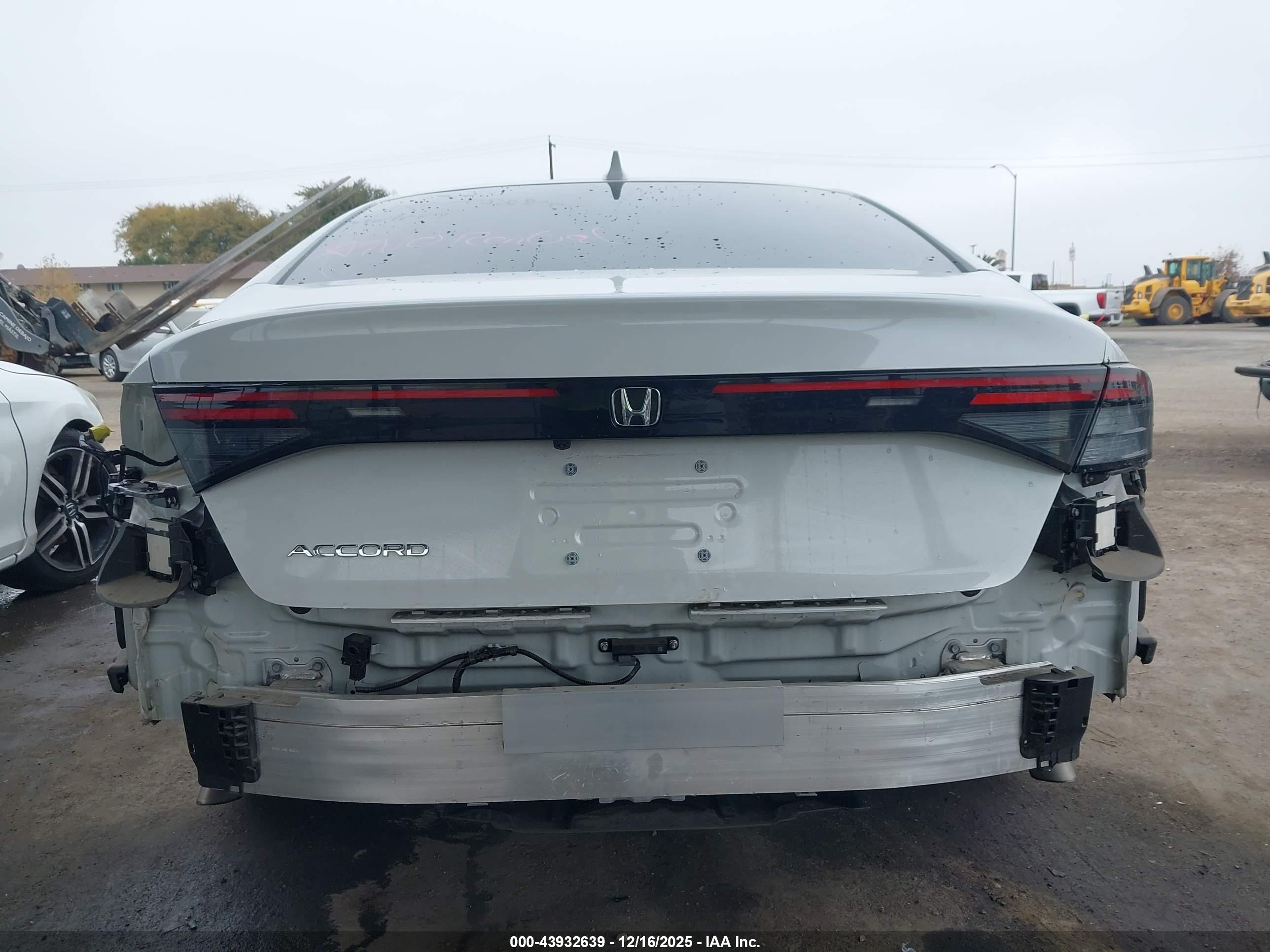 HONDA ACCORD image 6