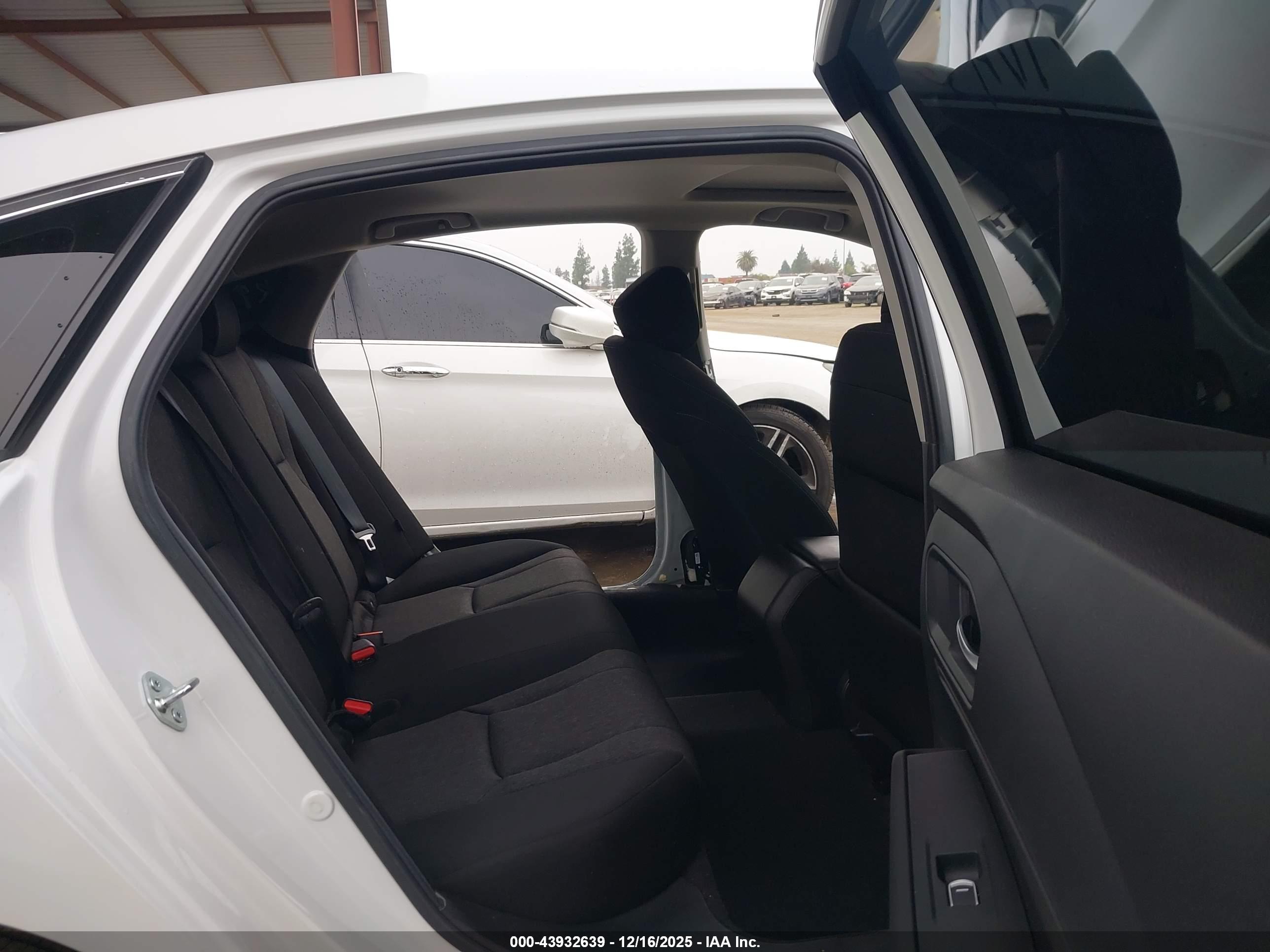 HONDA ACCORD image 8