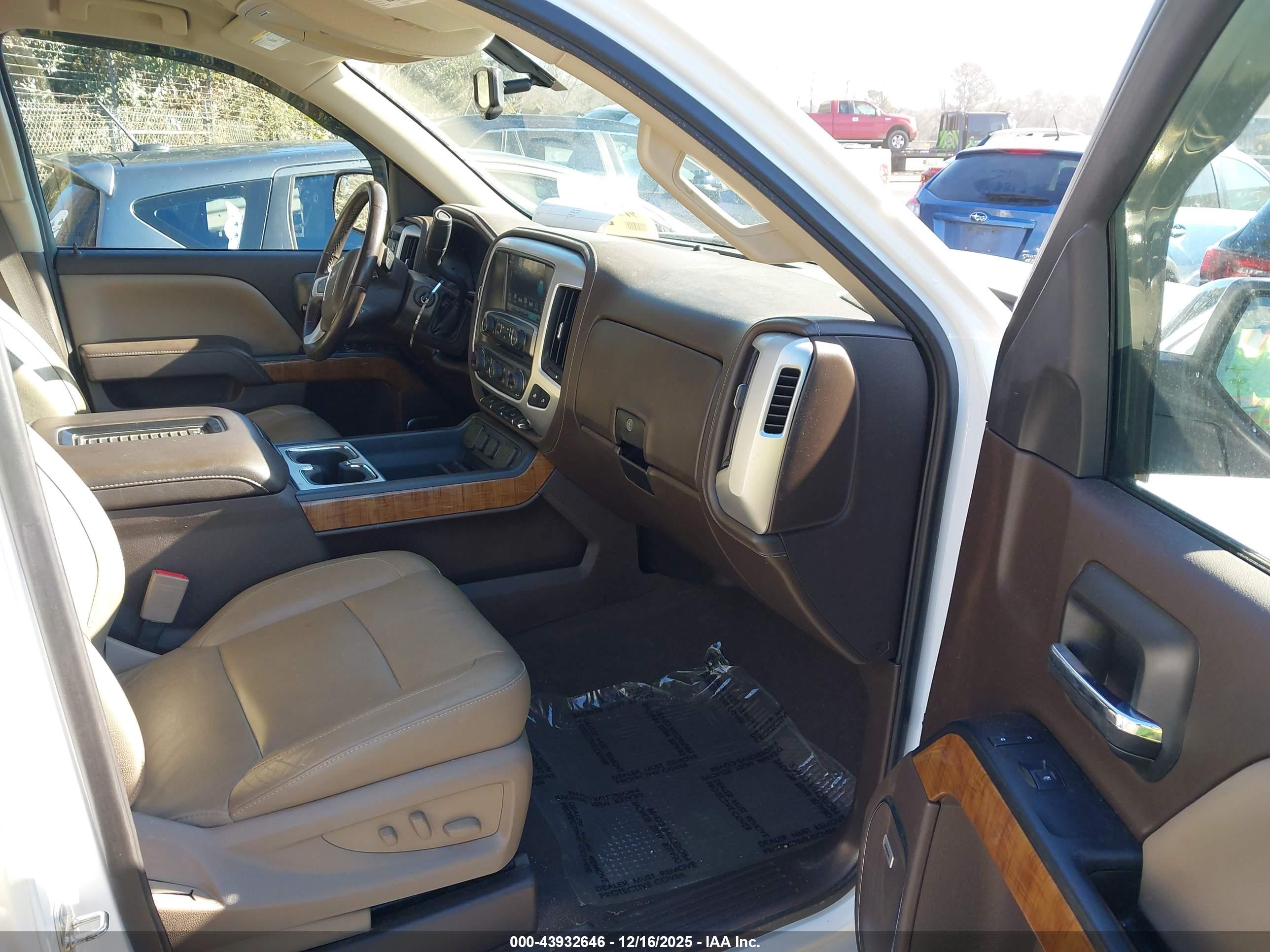 GMC SIERRA image 5