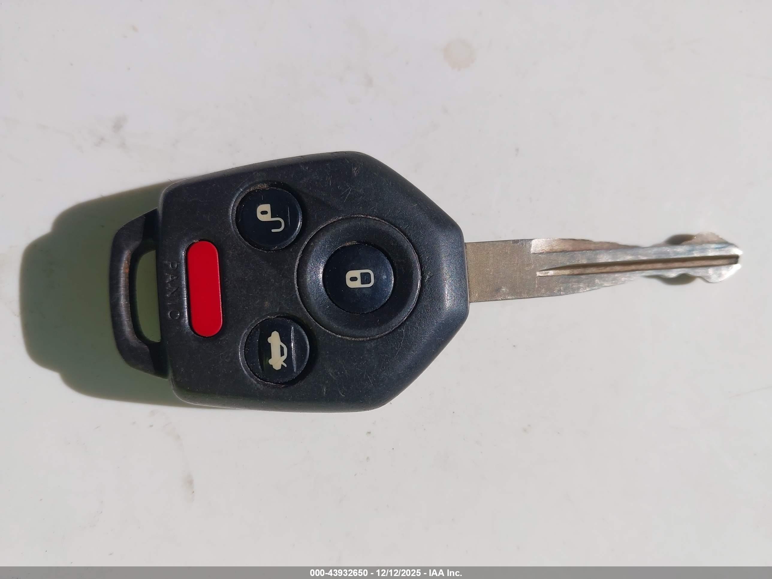 SUBARU OUTBACK image 11