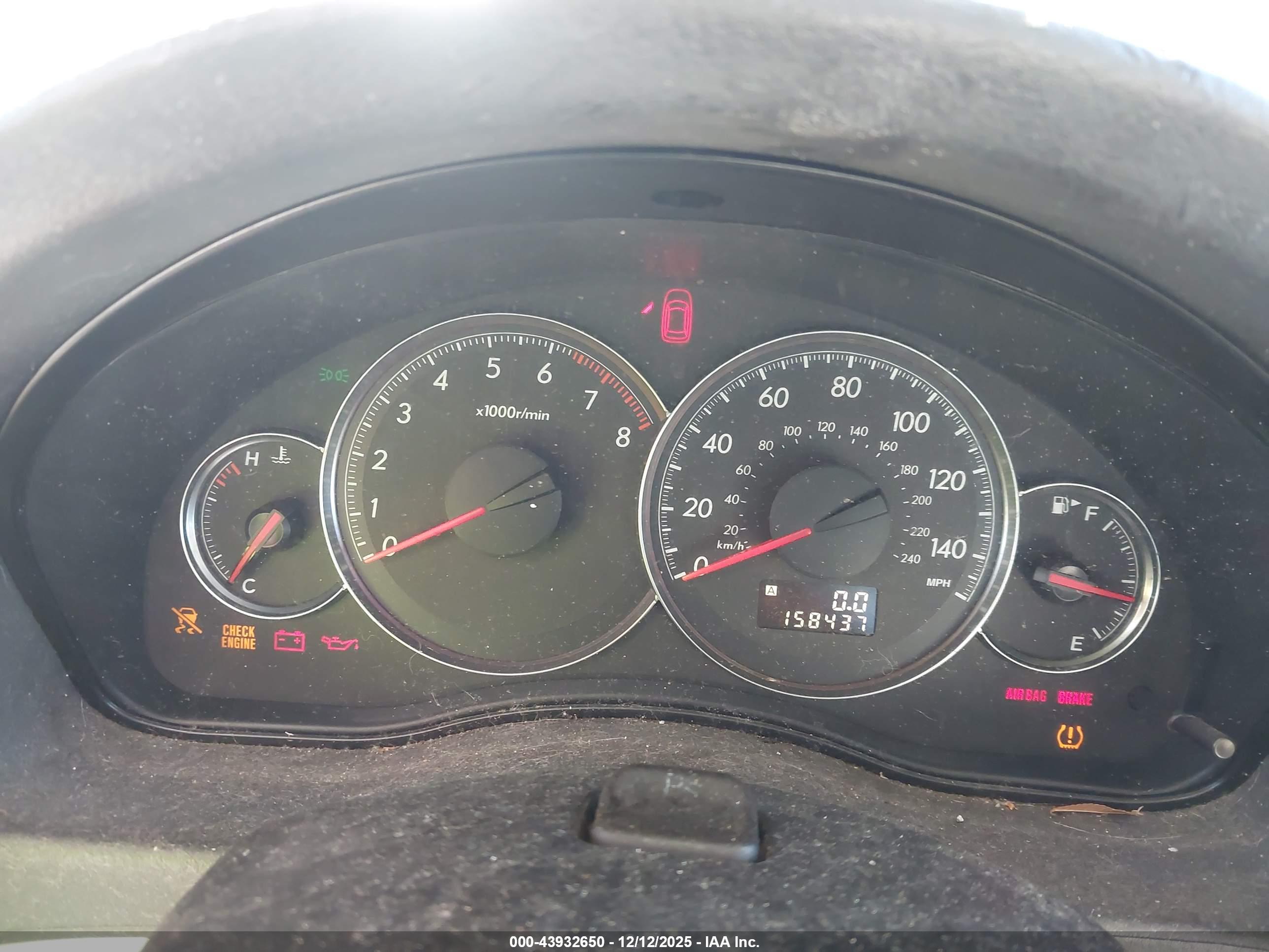 SUBARU OUTBACK image 7