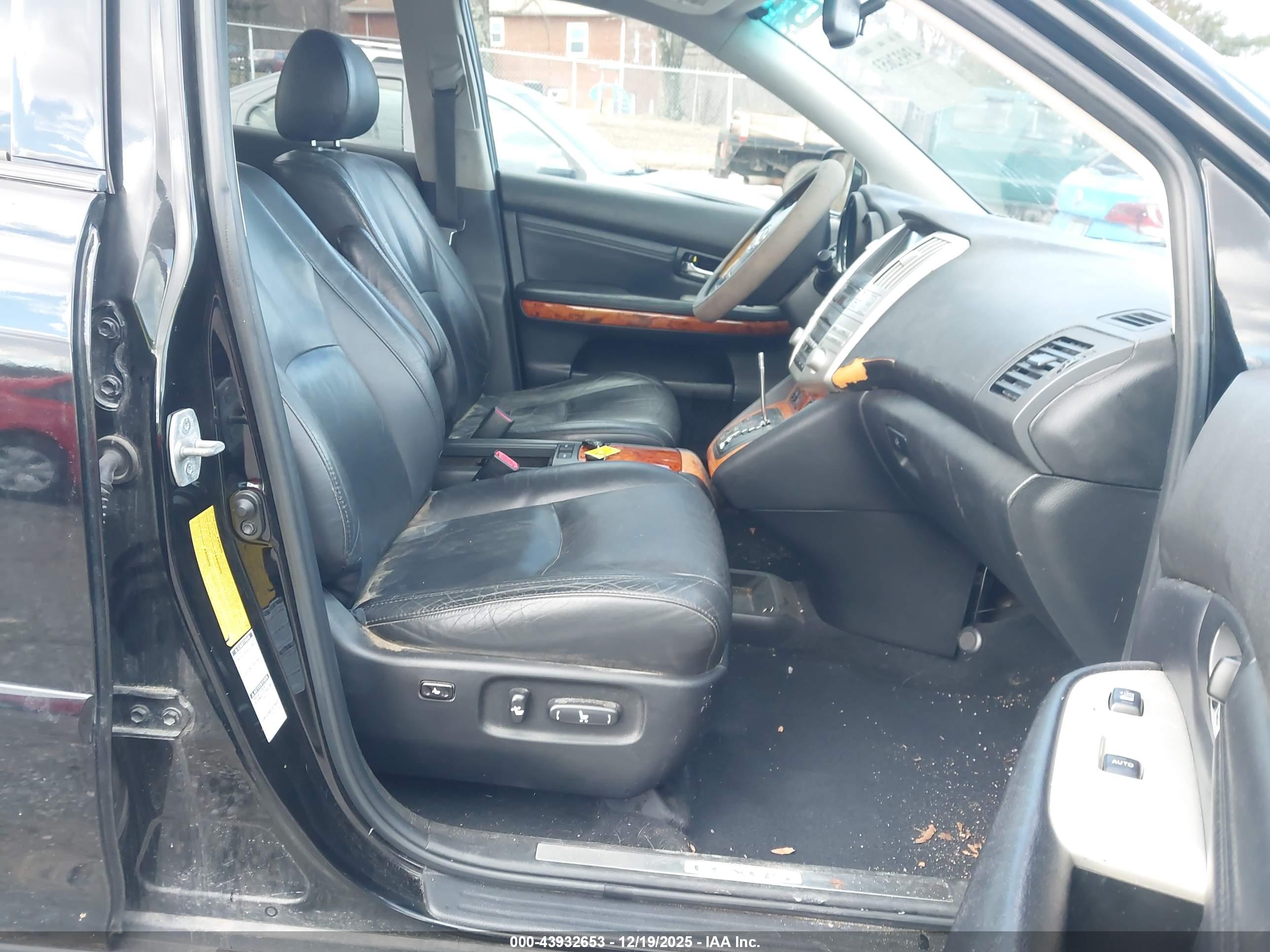 LEXUS RX image 5