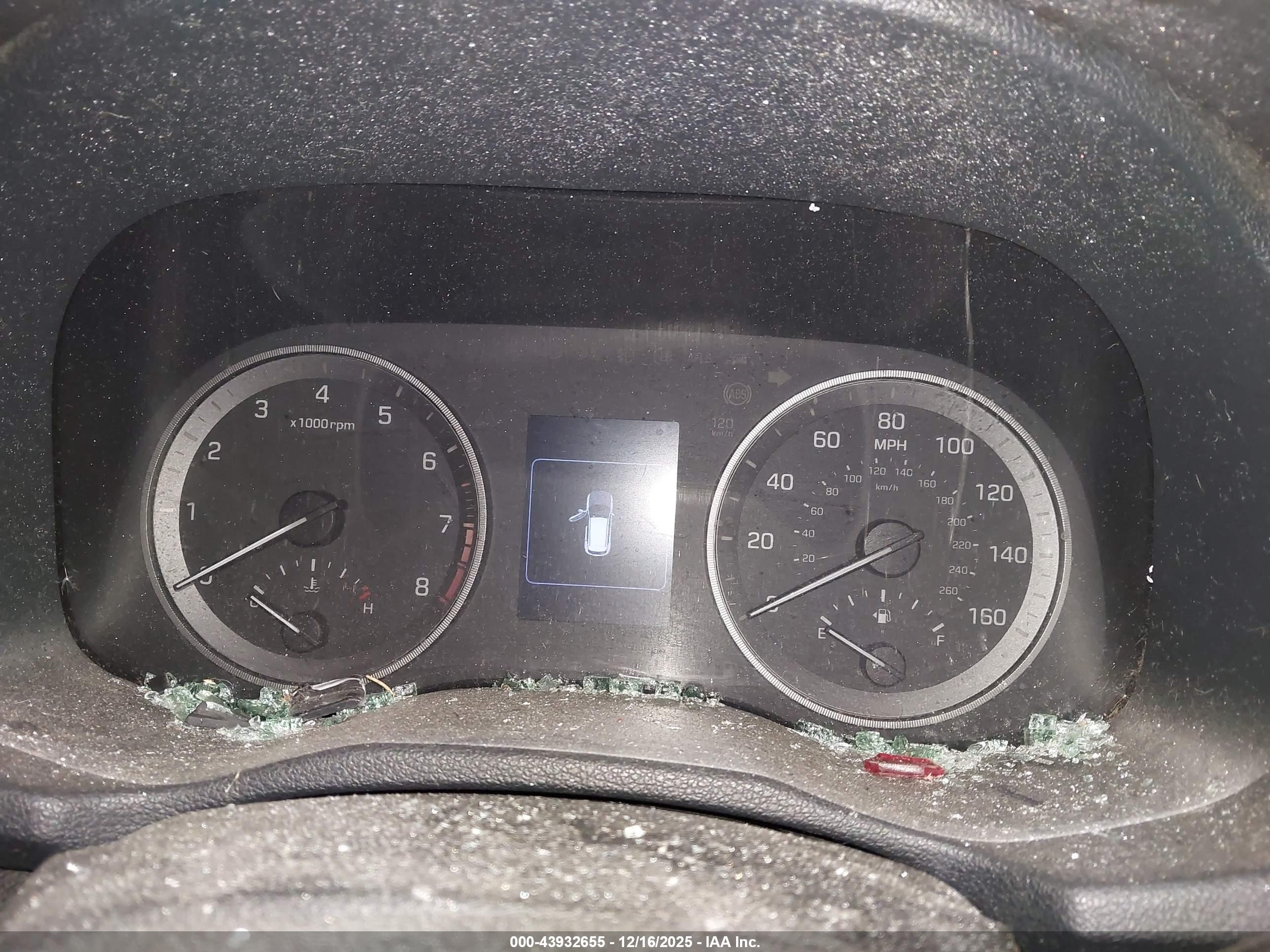HYUNDAI TUCSON image 7
