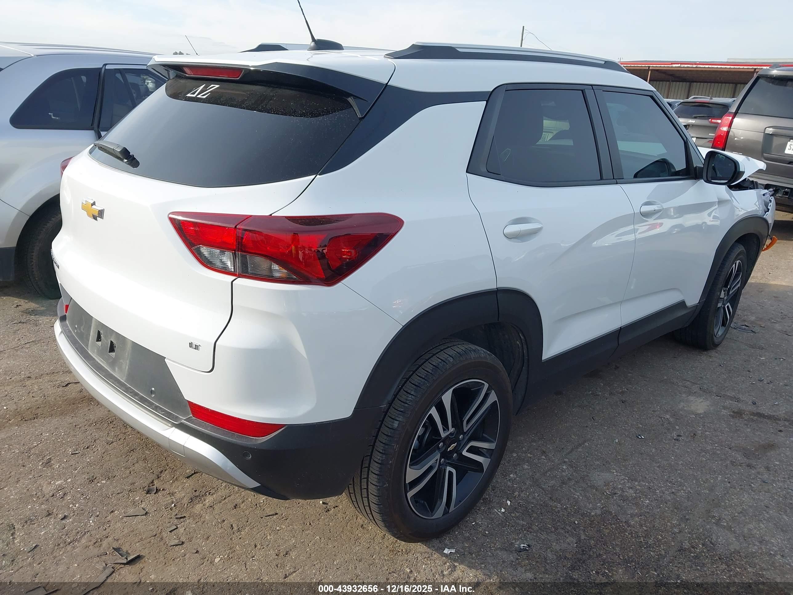 CHEVROLET TRAILBLAZER image 4