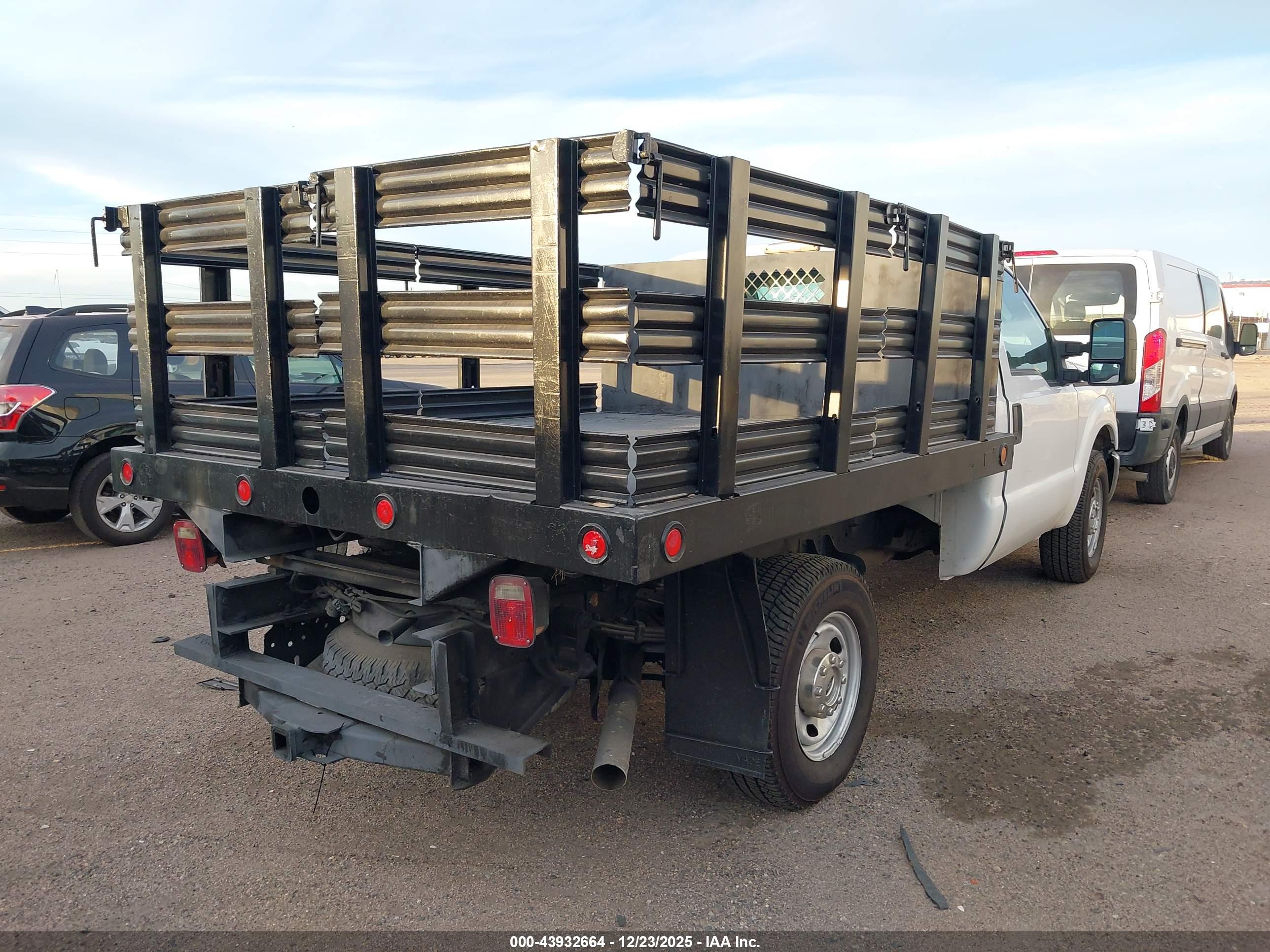 FORD F-250 image 4