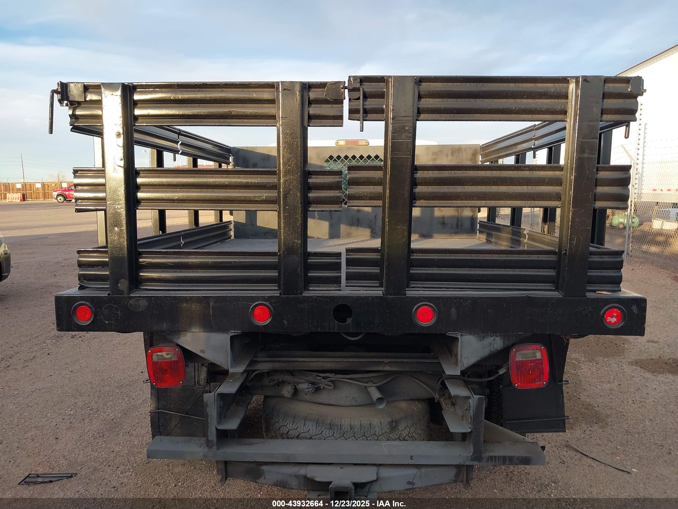 FORD F-250 image 8