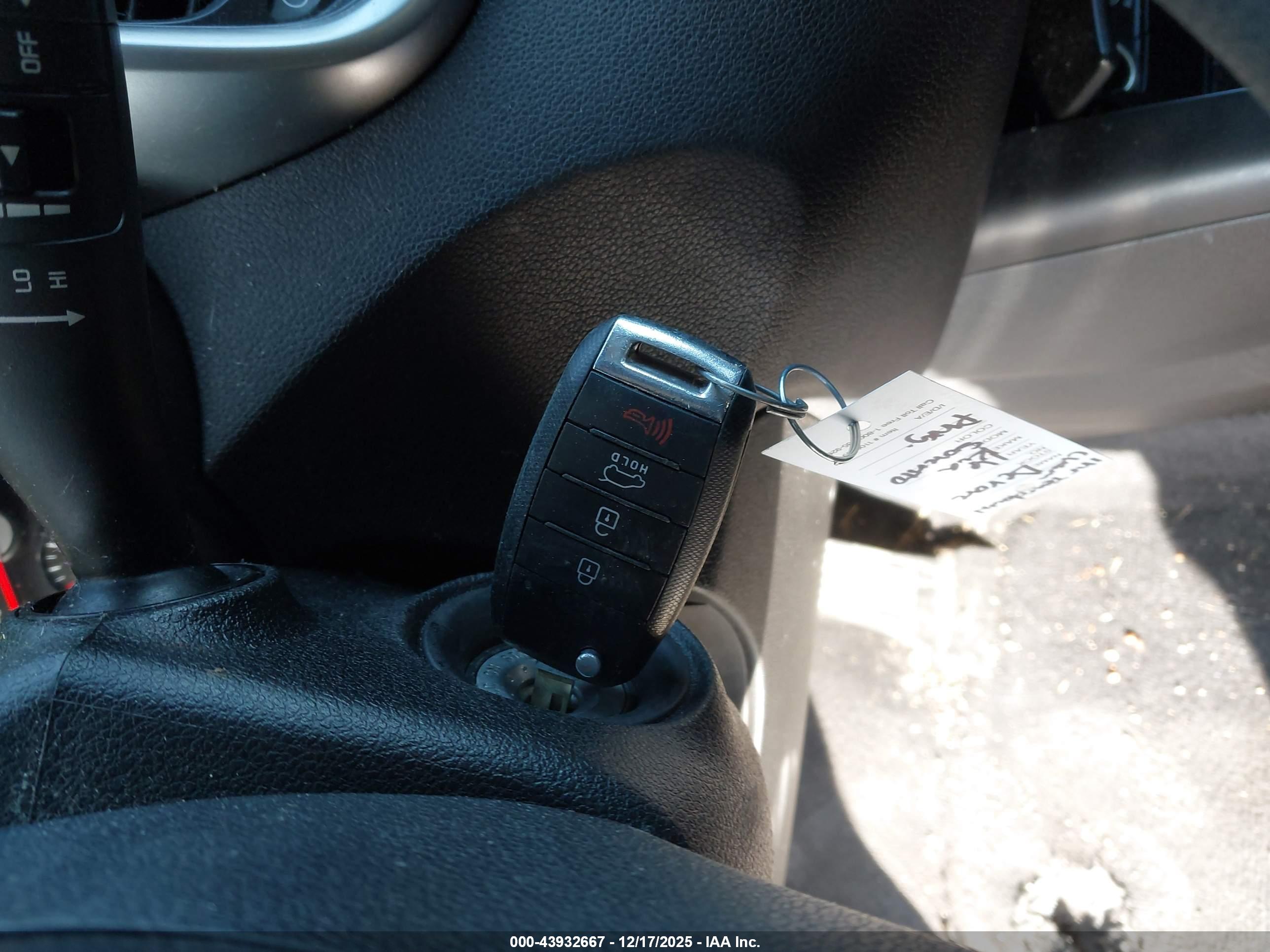 KIA SORENTO image 11