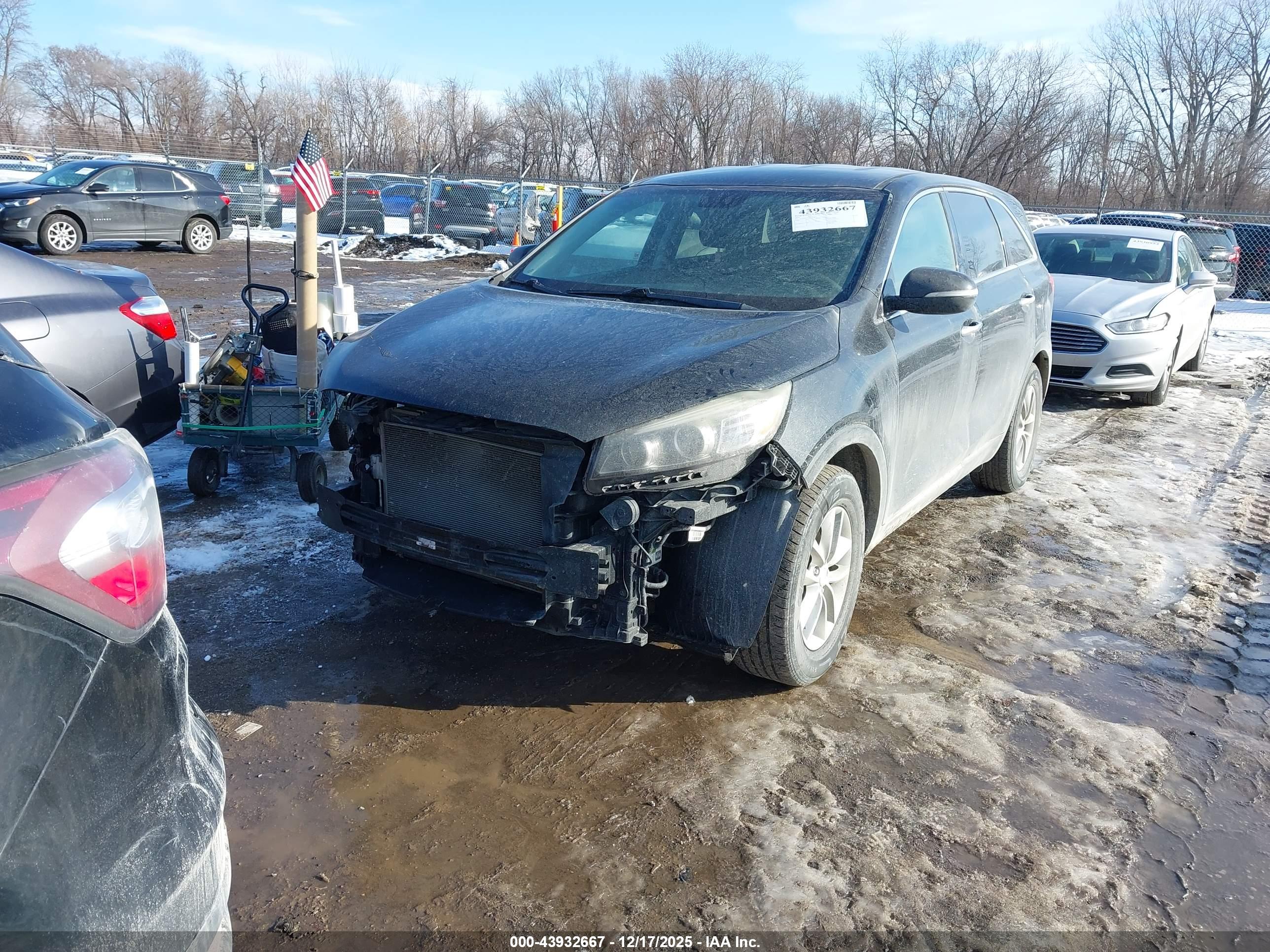 KIA SORENTO image 2
