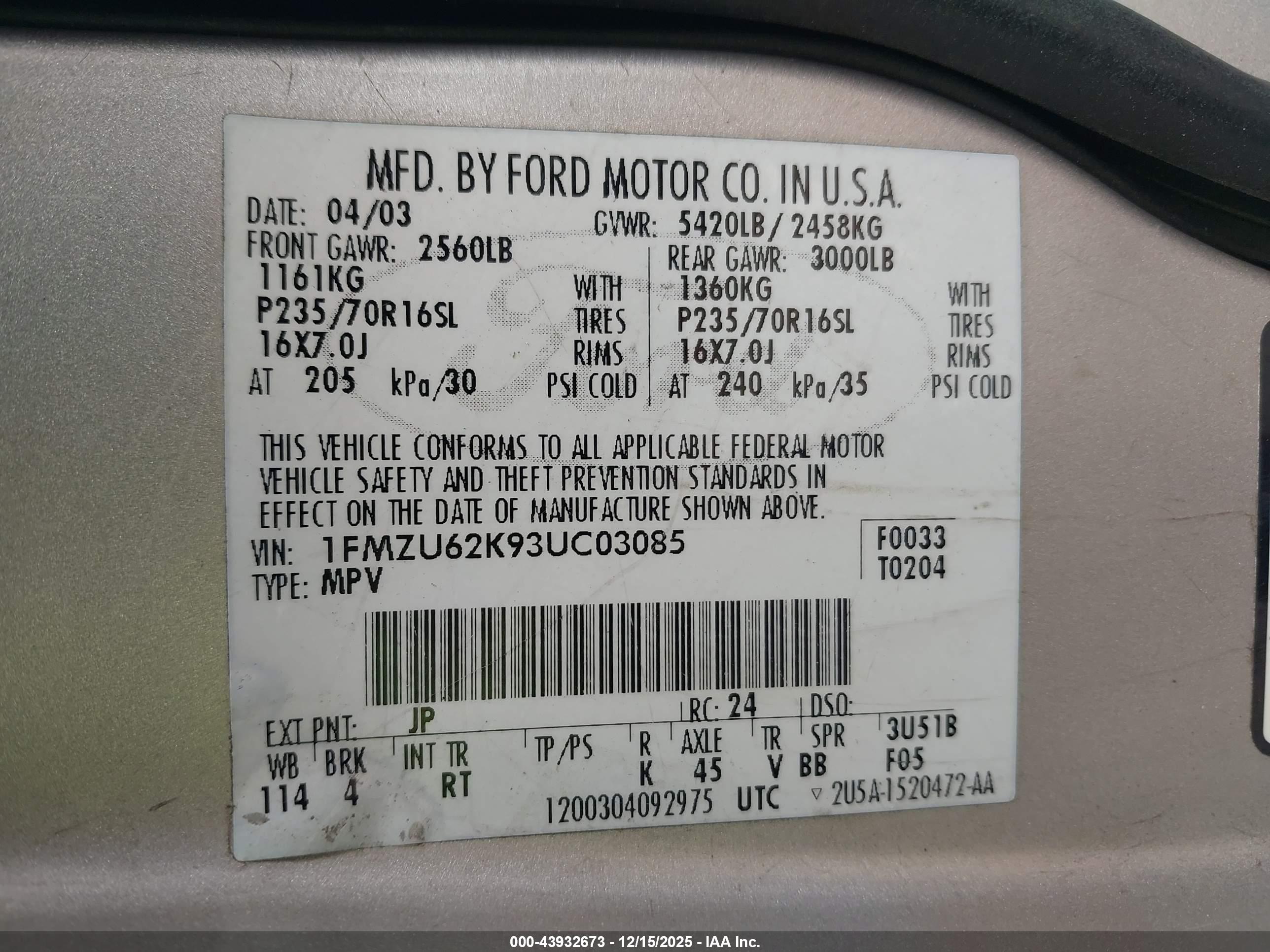 FORD EXPLORER image 9