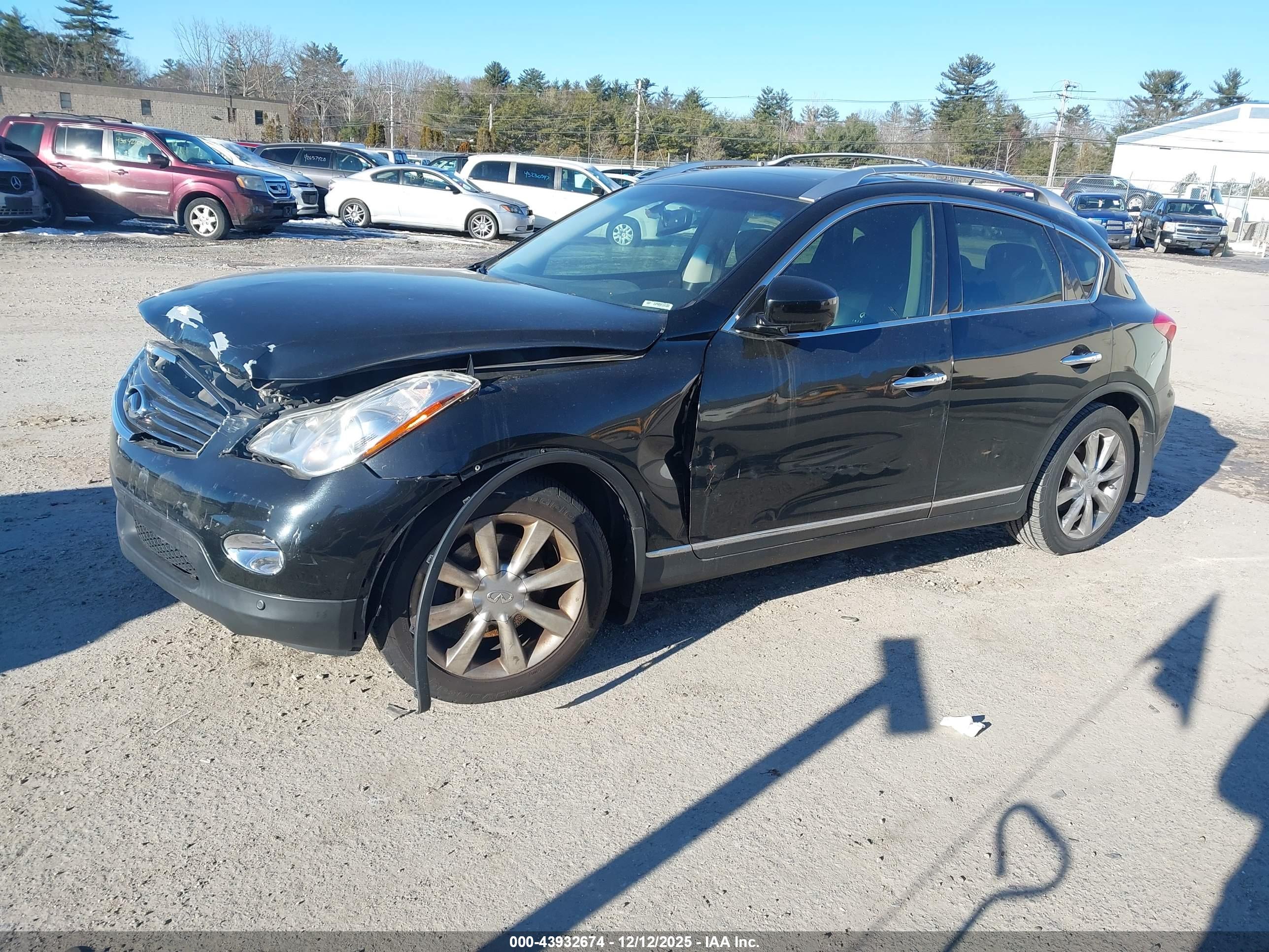 INFINITI EX35 image 2