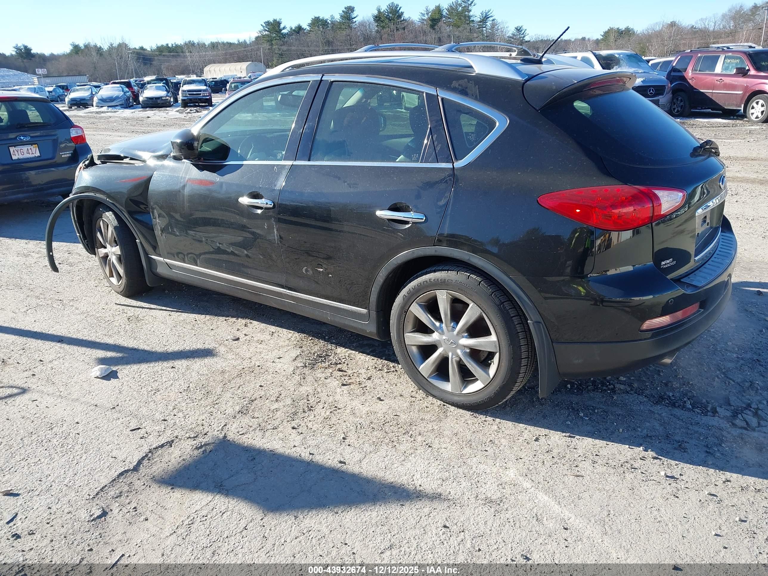 INFINITI EX35 image 3