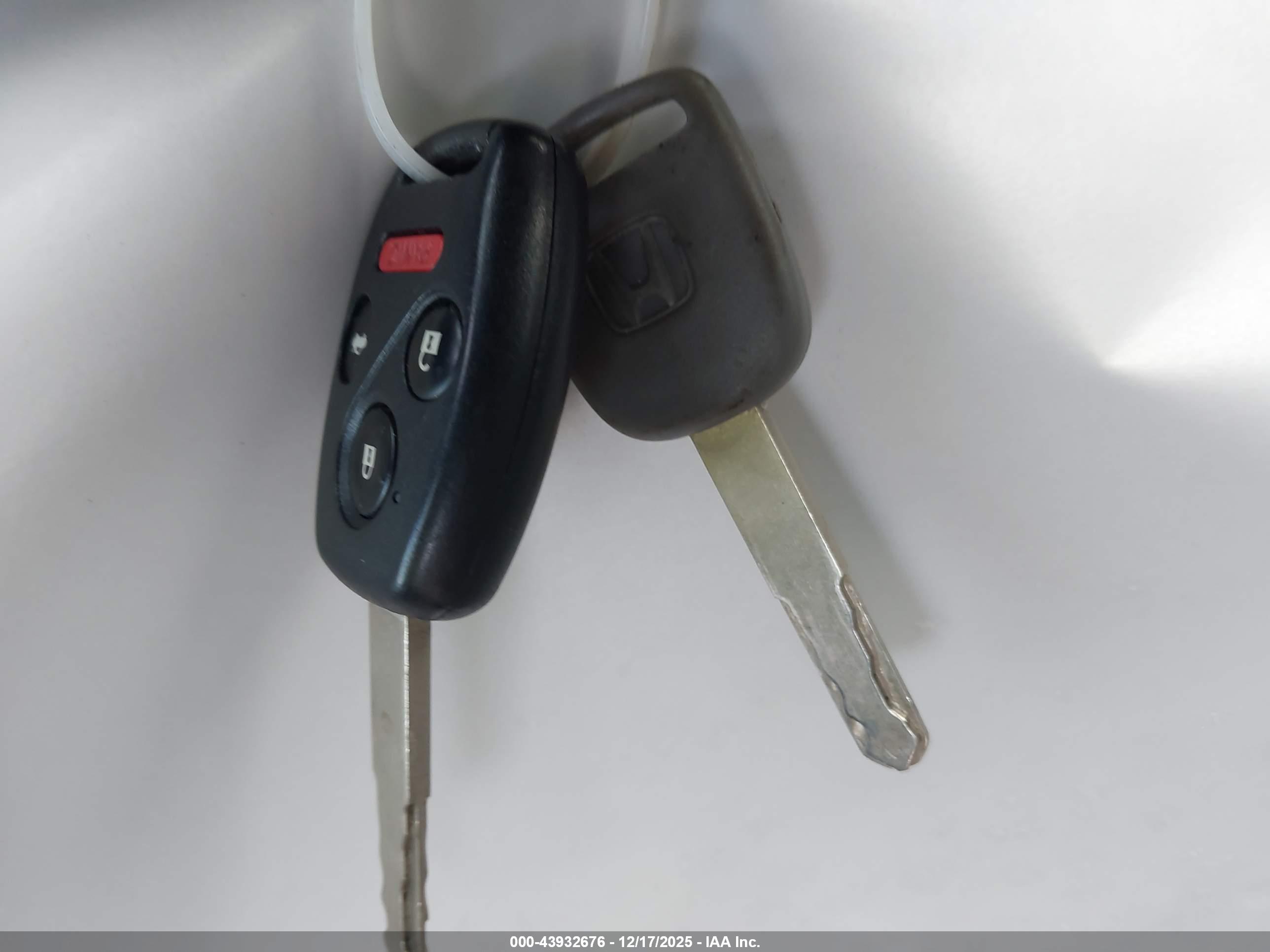 HONDA ACCORD image 11