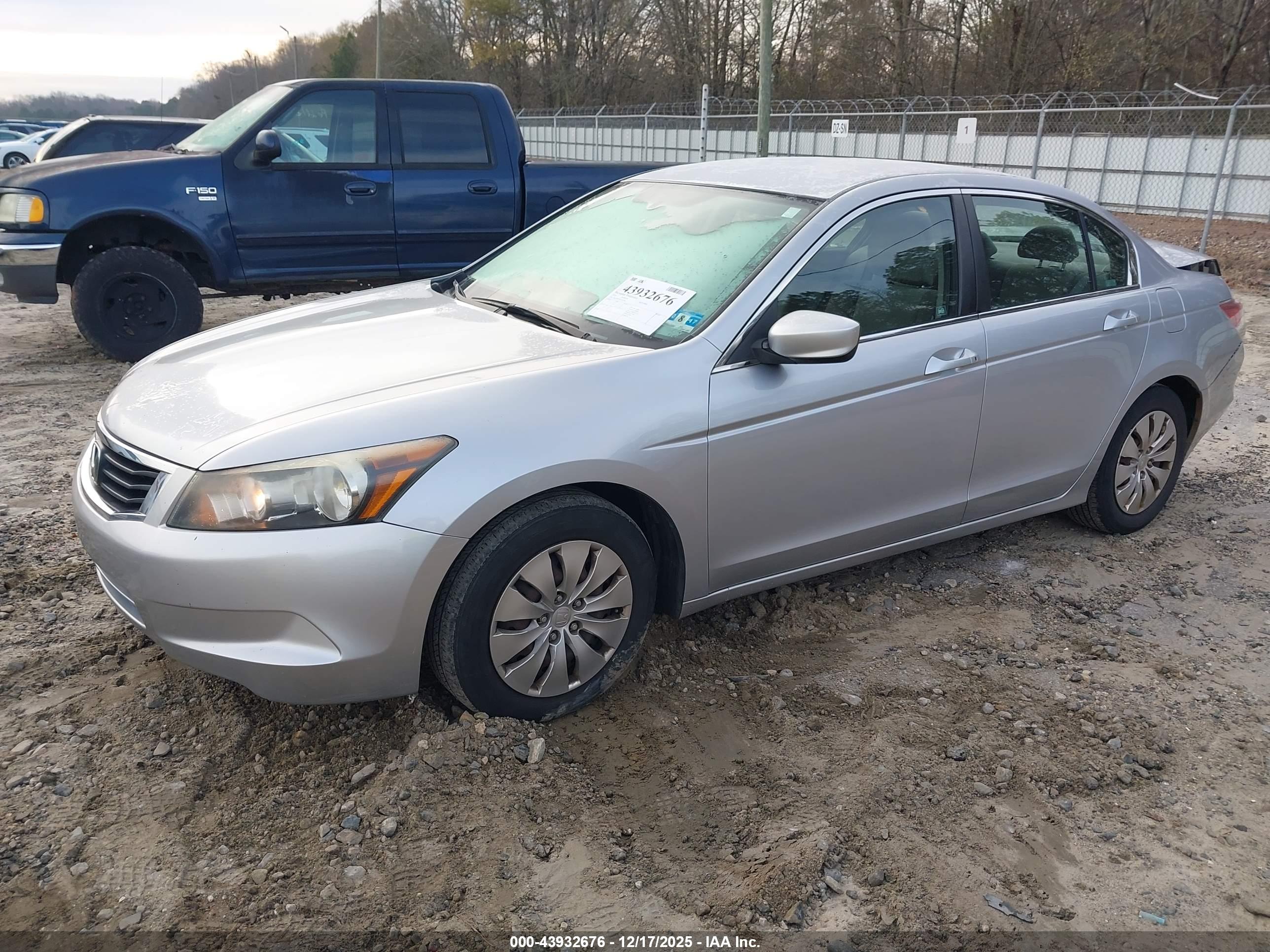 HONDA ACCORD image 2
