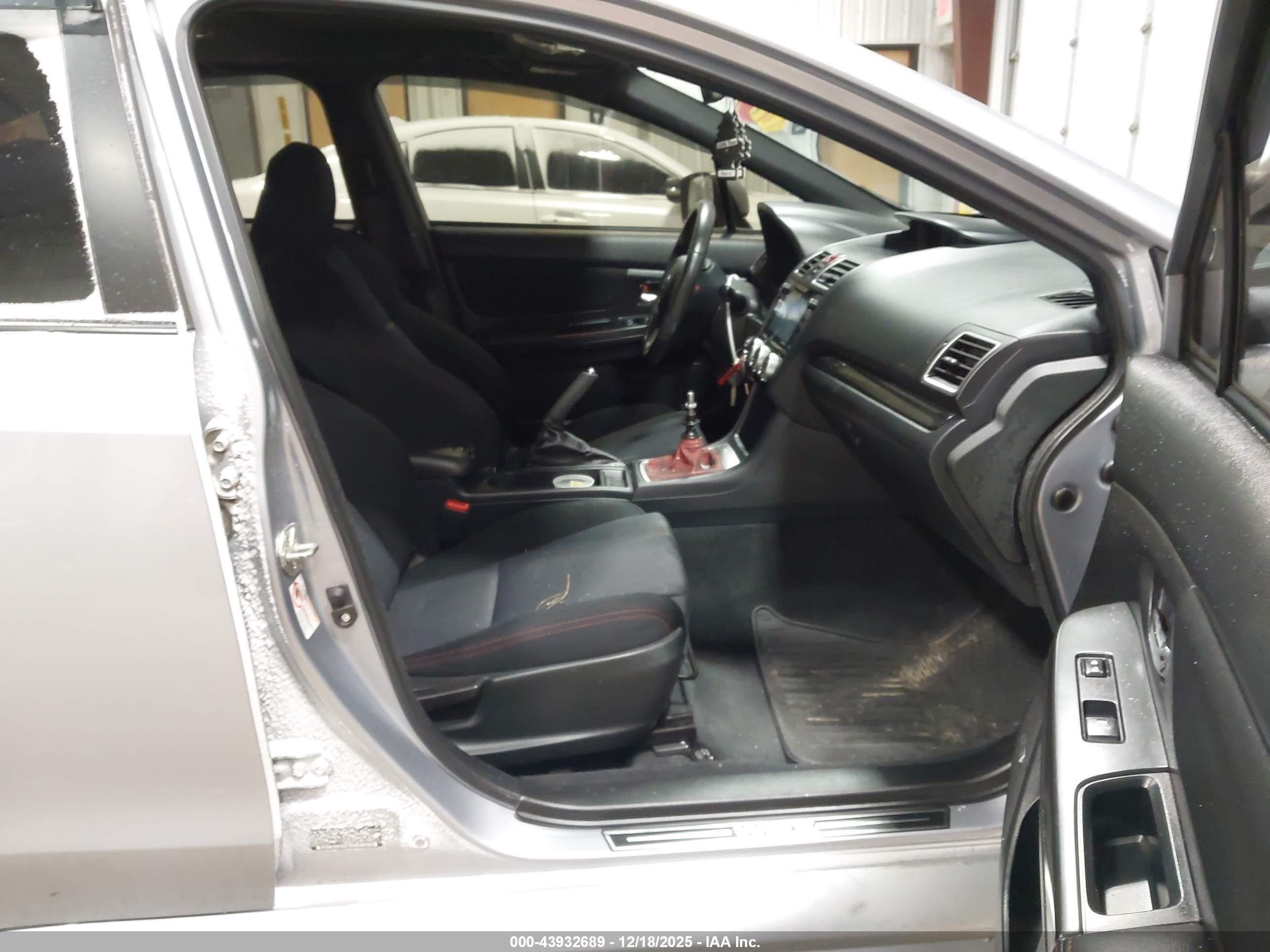 SUBARU WRX image 5