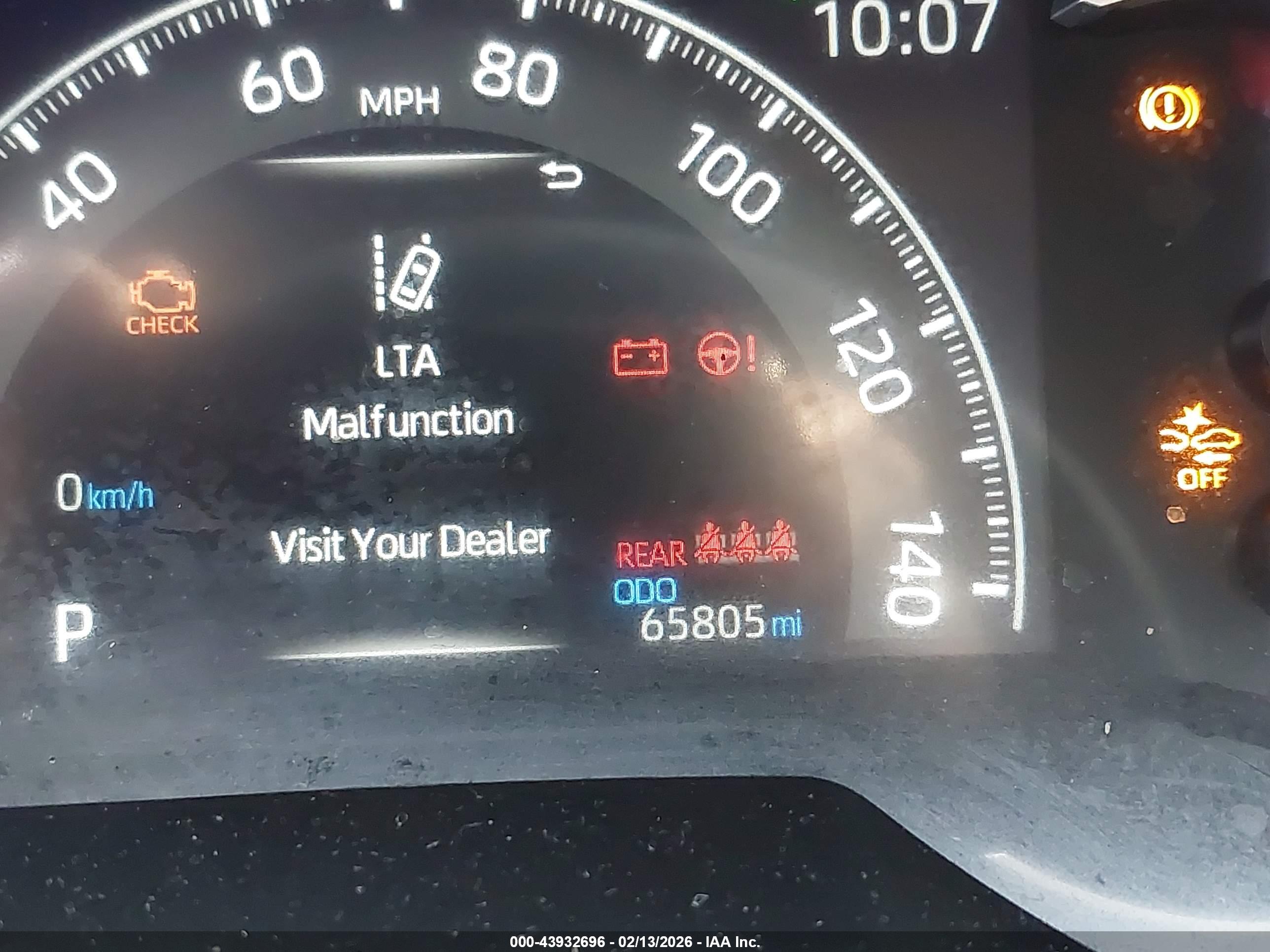 TOYOTA RAV4 image 7