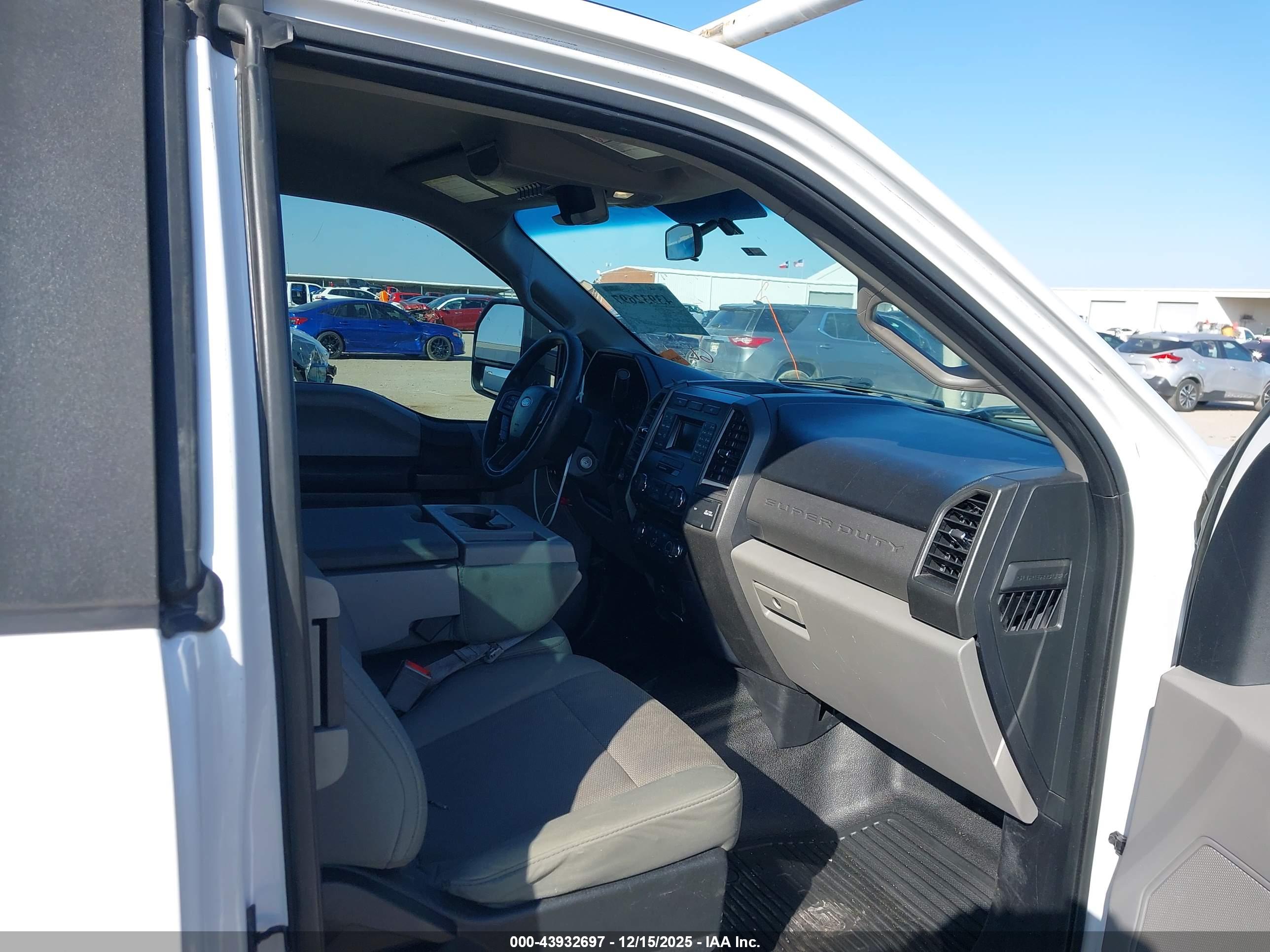 FORD F-250 image 5