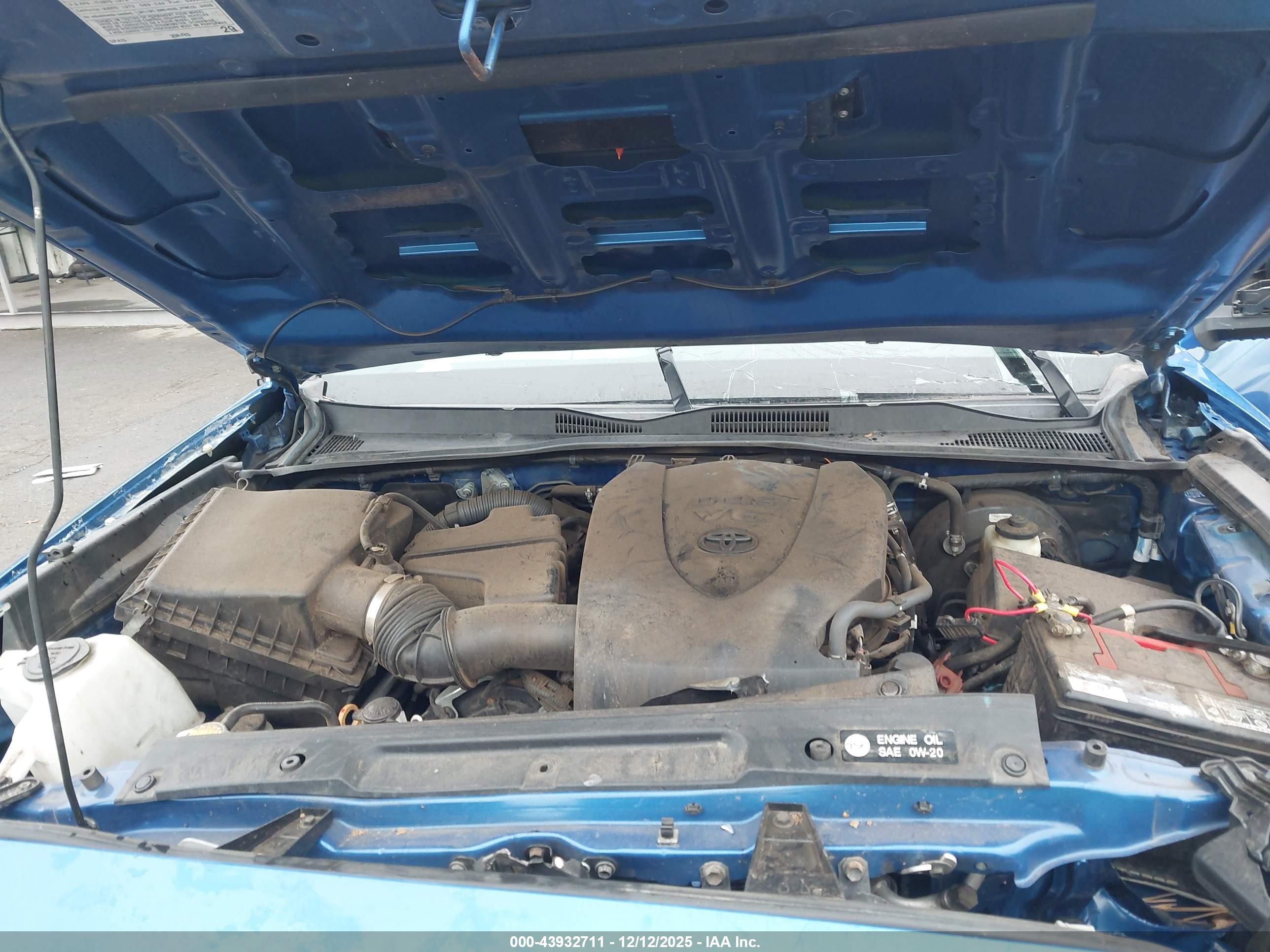TOYOTA TACOMA image 10