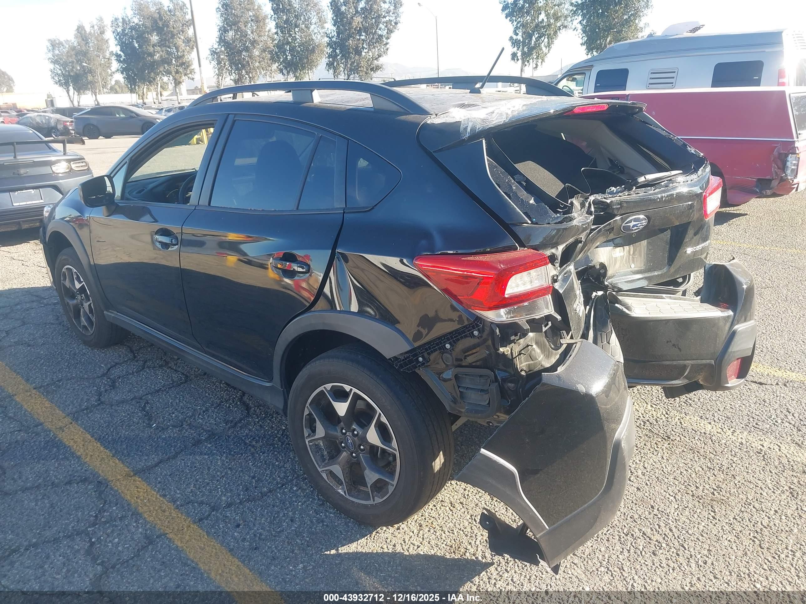 SUBARU CROSSTREK image 3