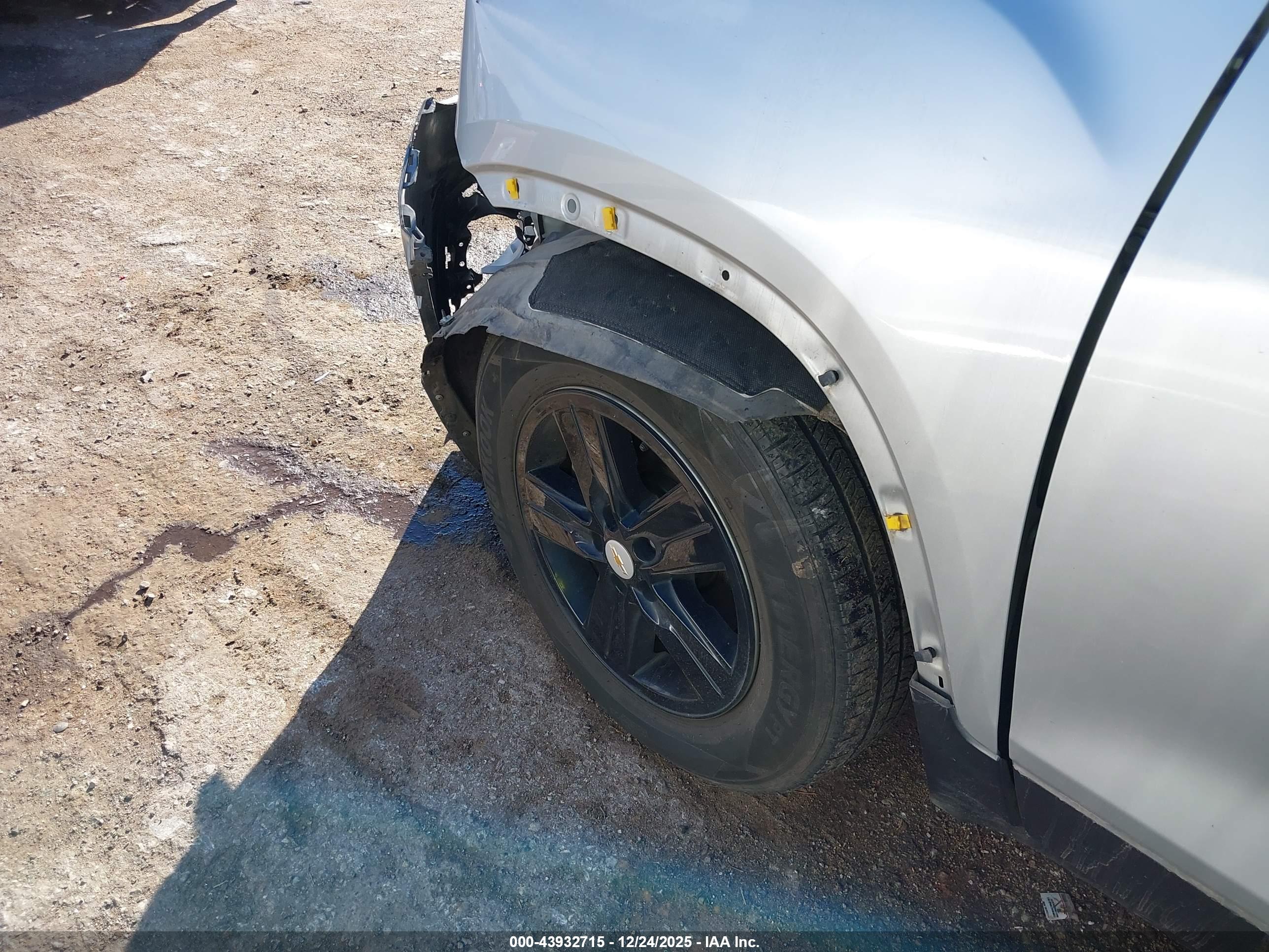 CHEVROLET TRAX image 6