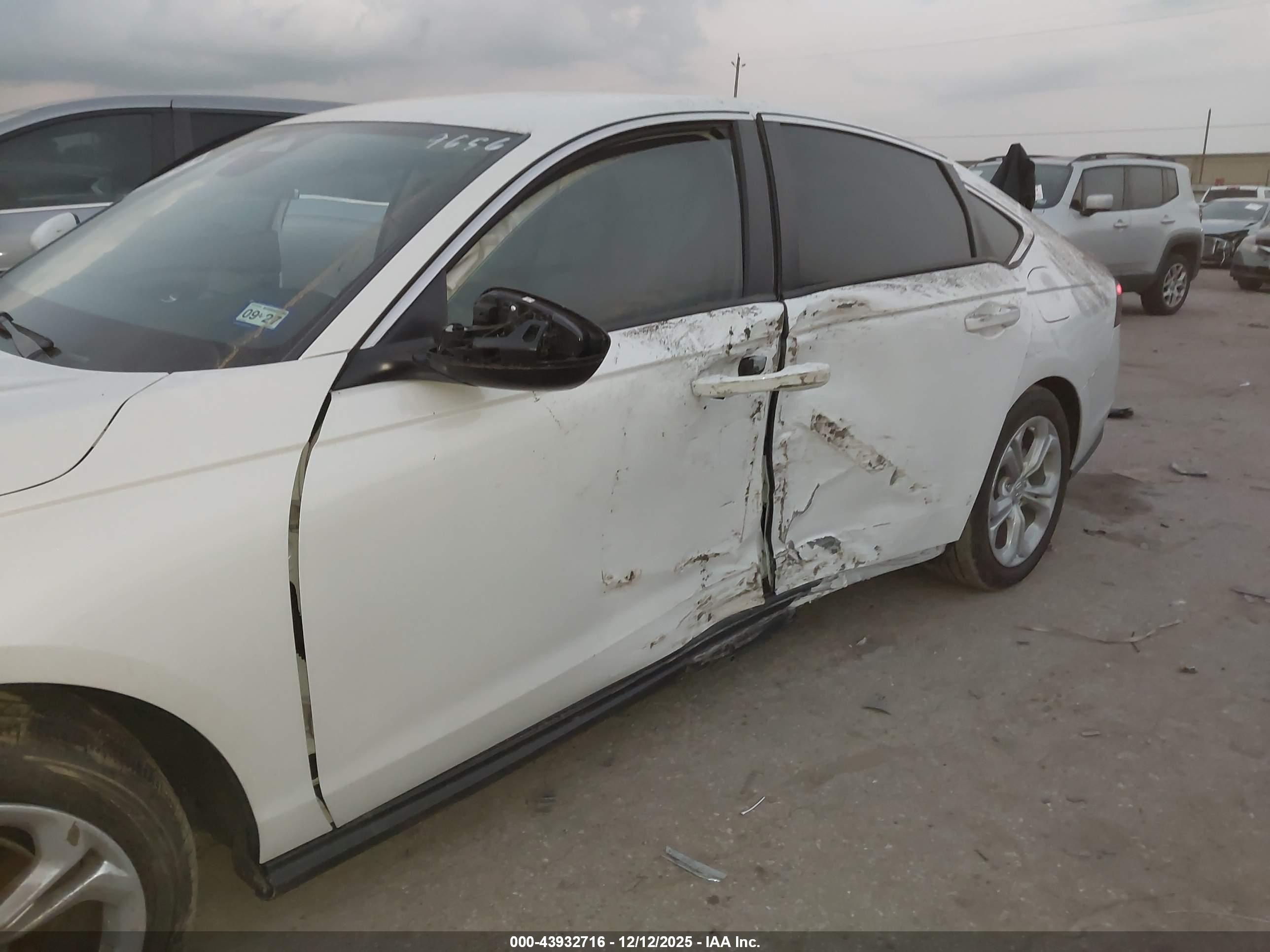 HONDA ACCORD image 6